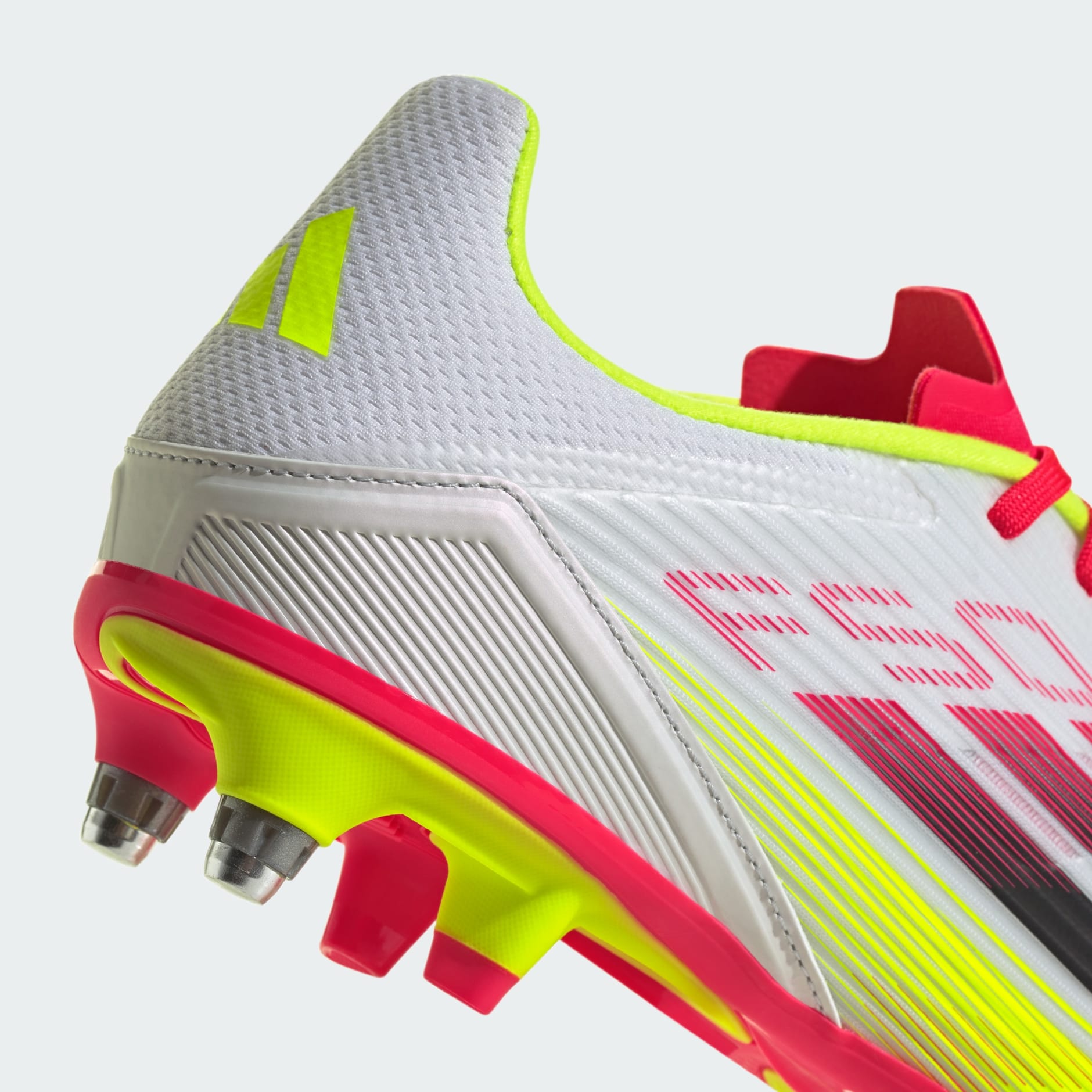 Ghete F50 League de teren moale