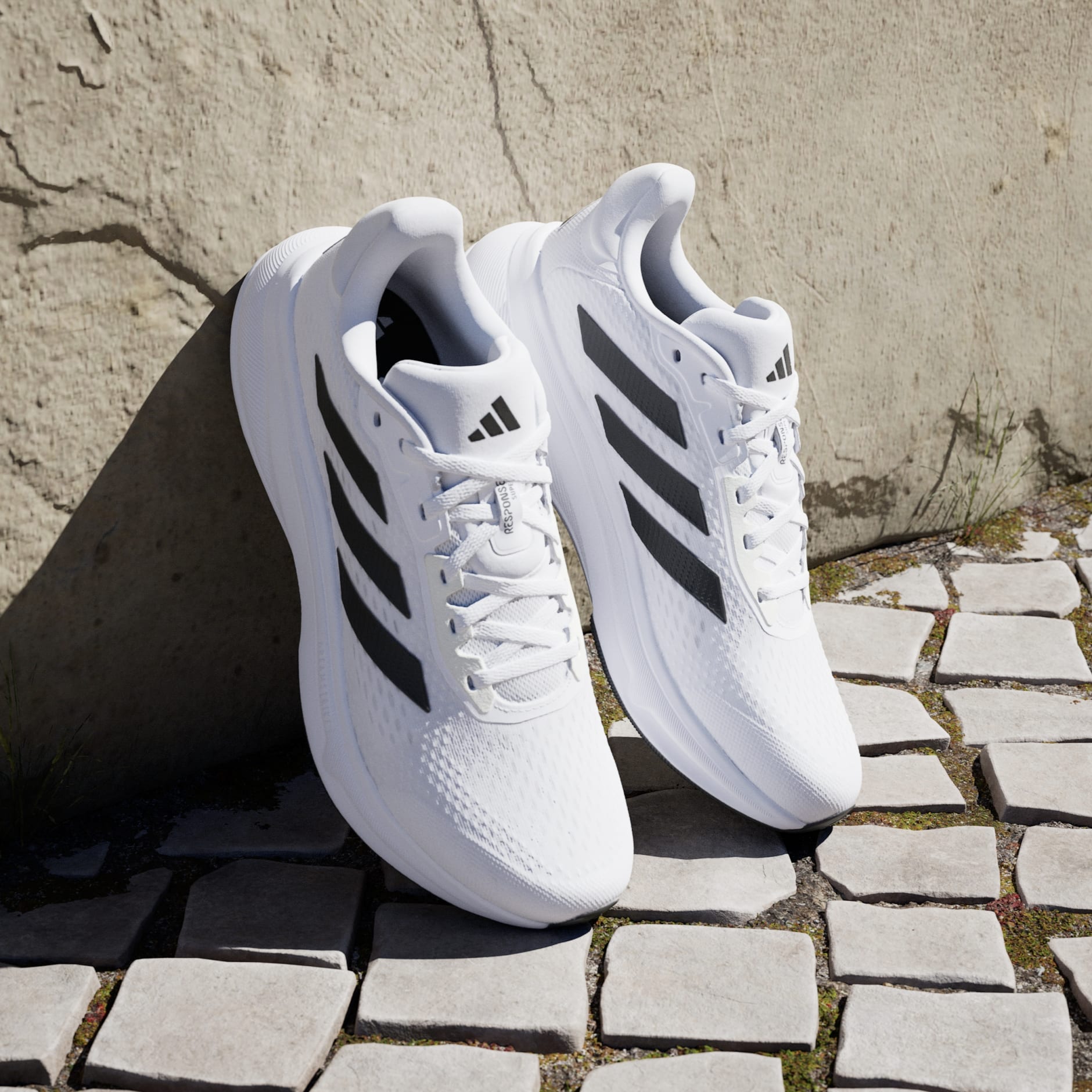 ホワイトアースです。 adidas Response Super Shoes - White | adidas UAE