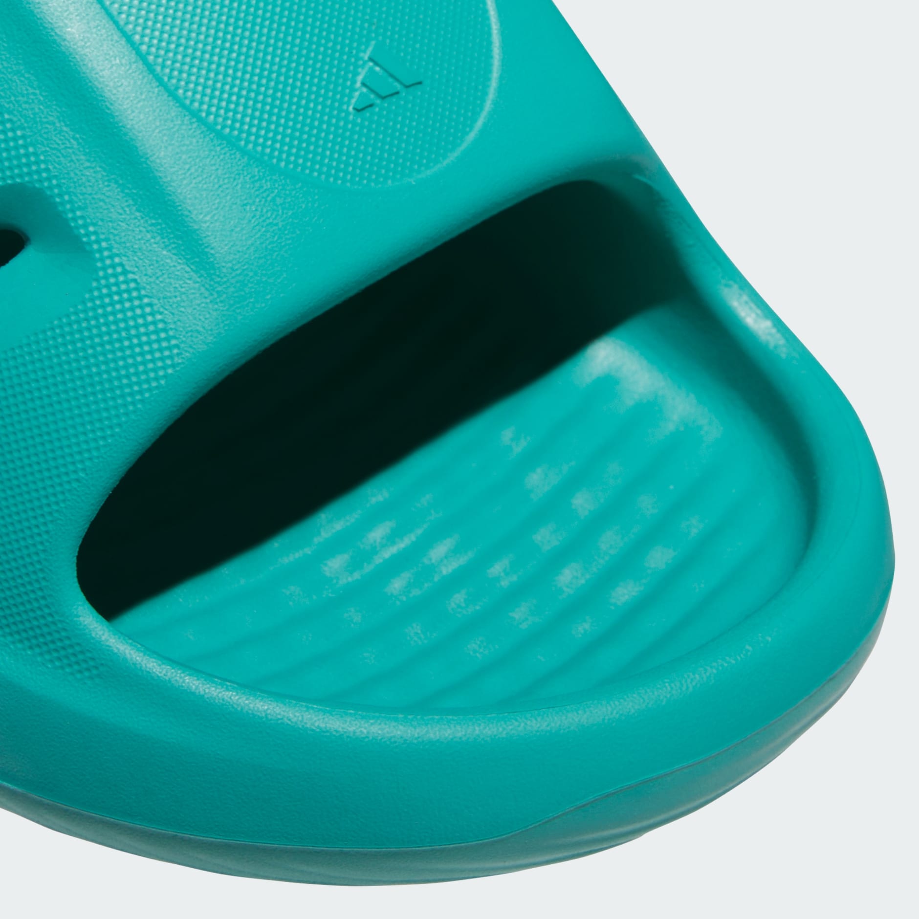 Adifom Iiinfinity Slides