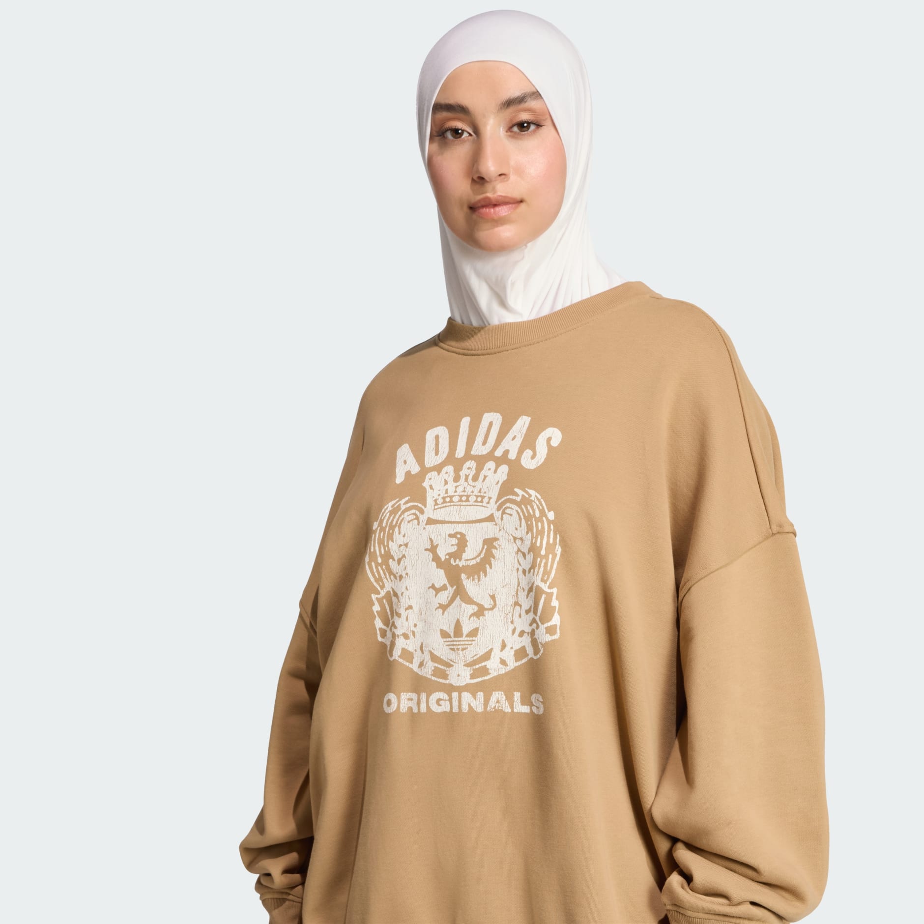 Graphic Crest Sweatshirt