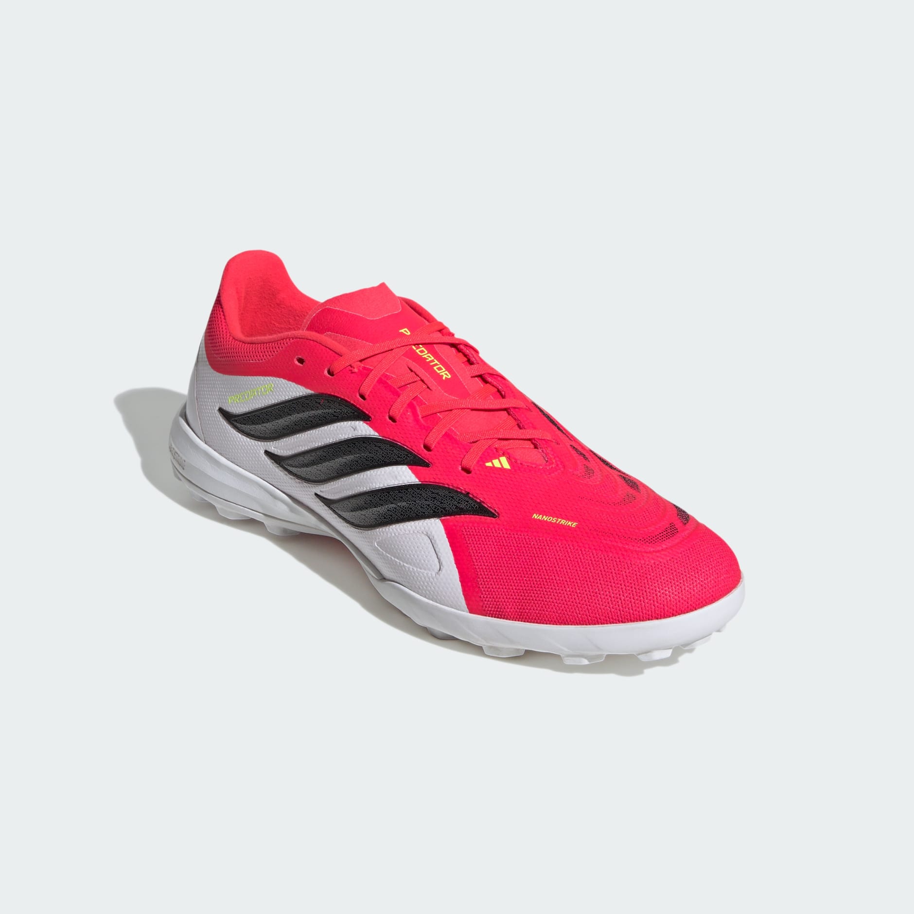 PREDATOR LEAGUE Turf Football Shoes