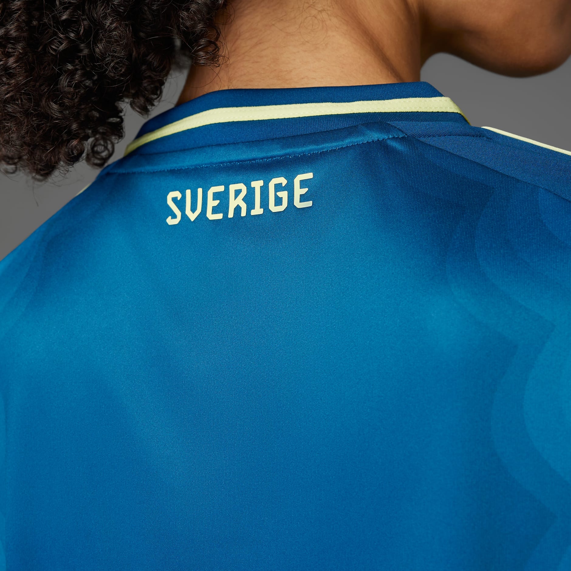 Sweden 25 (Women's Team) Away Jersey