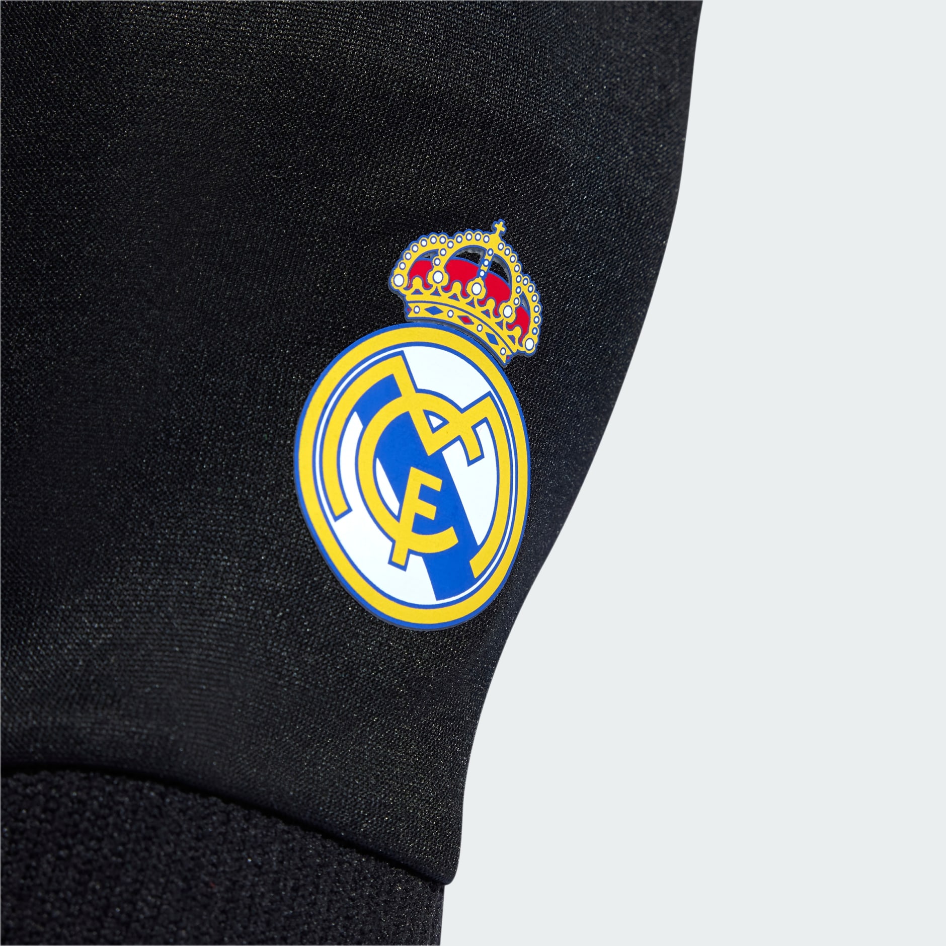 Real Madrid Home Fieldplayer Gloves