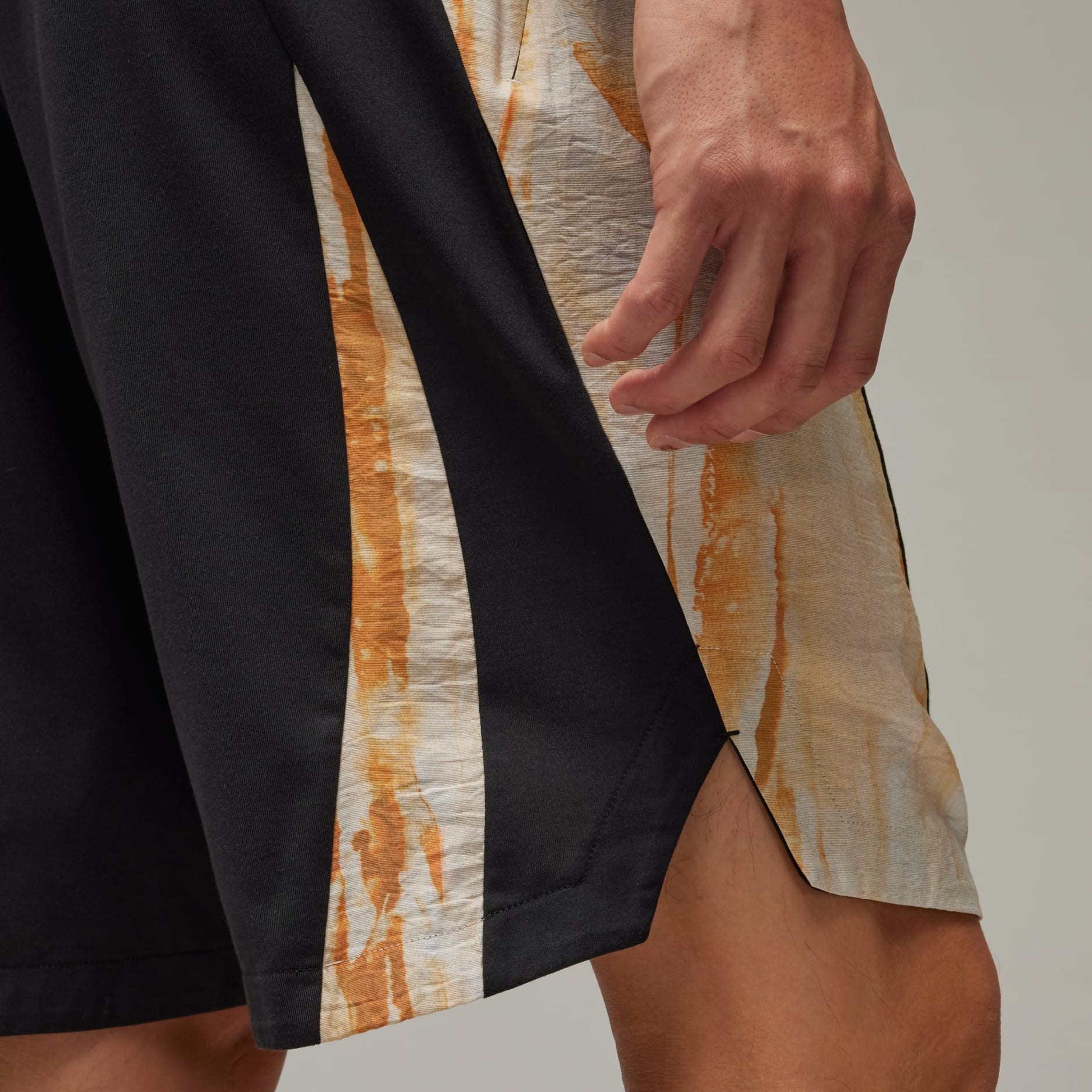Clothing - Y-3 Rust Dye Shorts - Black | adidas South Africa