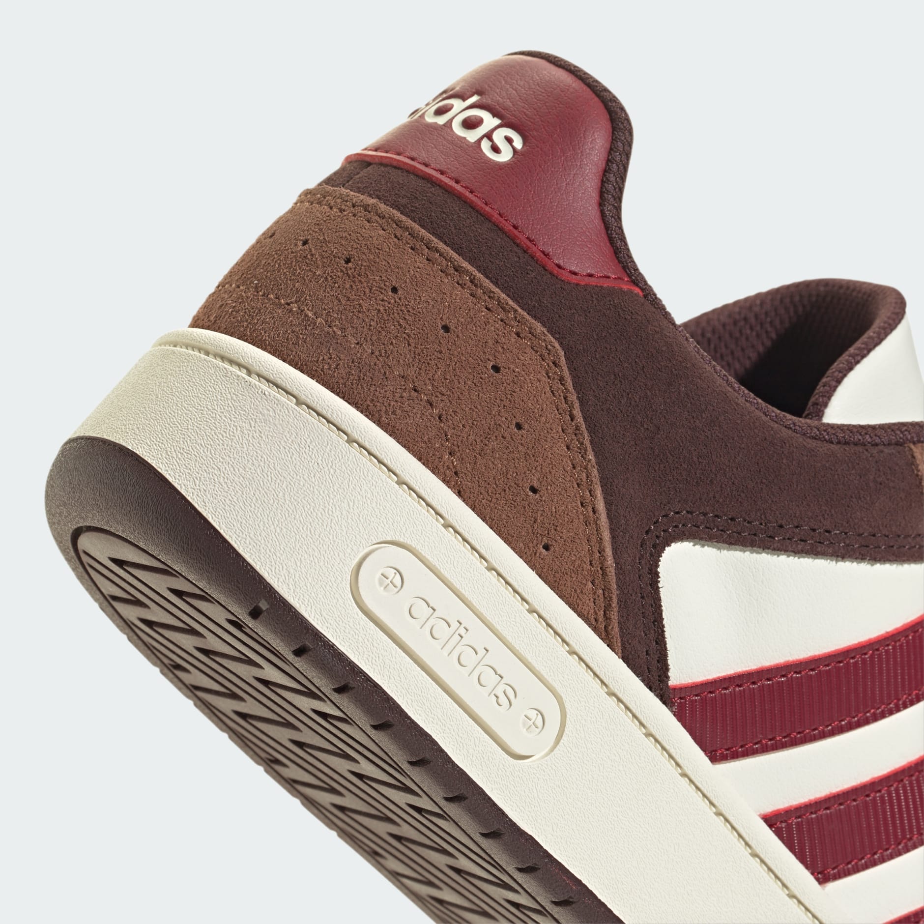 D-Pad Classic Basketball Shoes