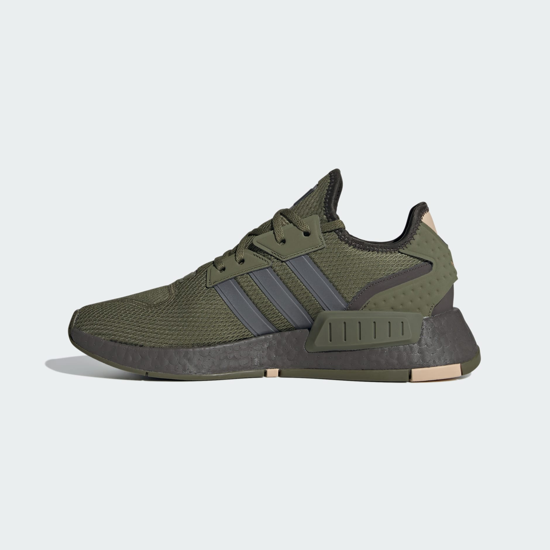 Originals men's 2025 nmd_r1 shoes green