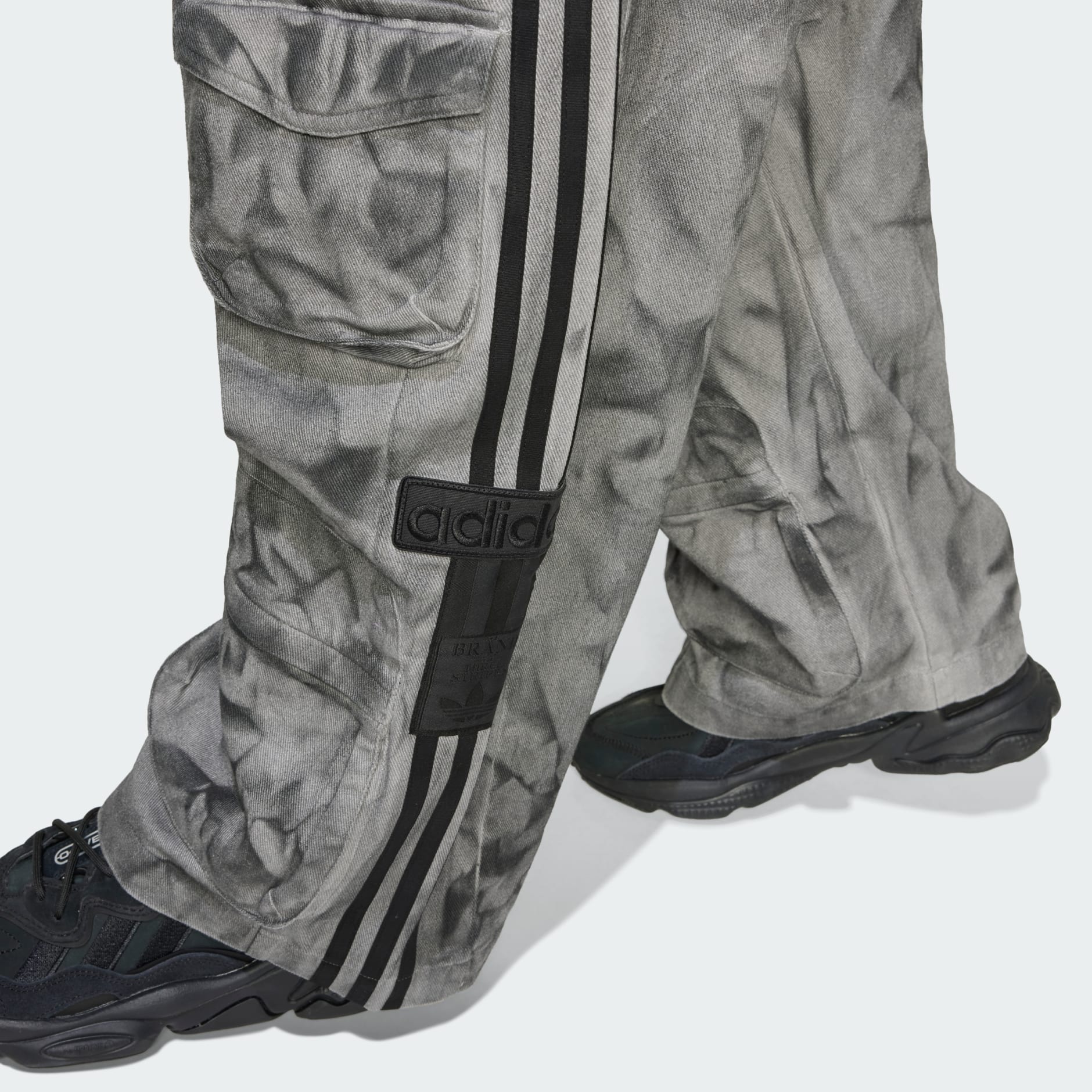 新品24 Adidasマルチポケット カーゴパンツ IW5537 新品42 Adidasマルチポケット カーゴパンツ IW5537 - メルカリ