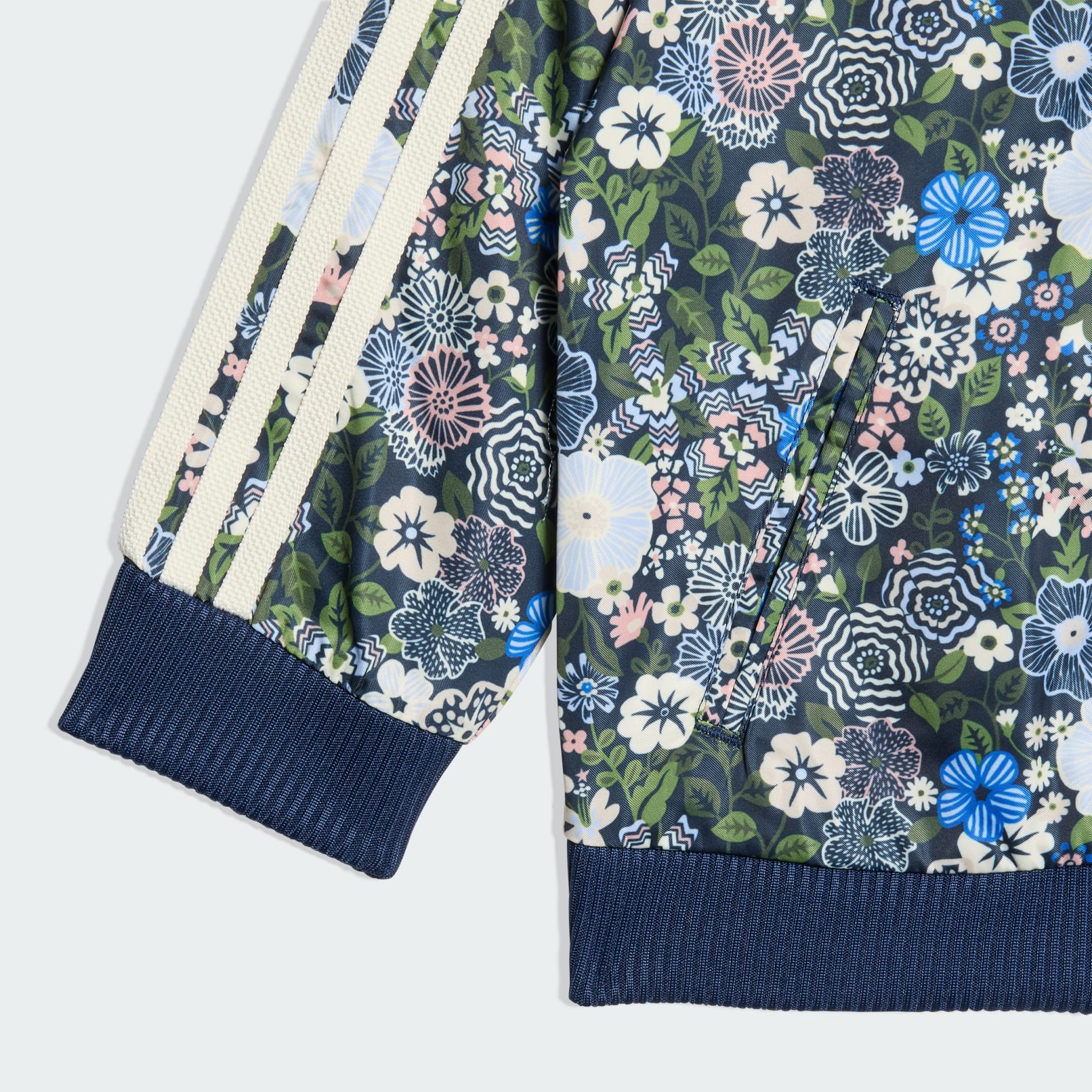 بدلة رياضية للأطفال من Firebird x Liberty London