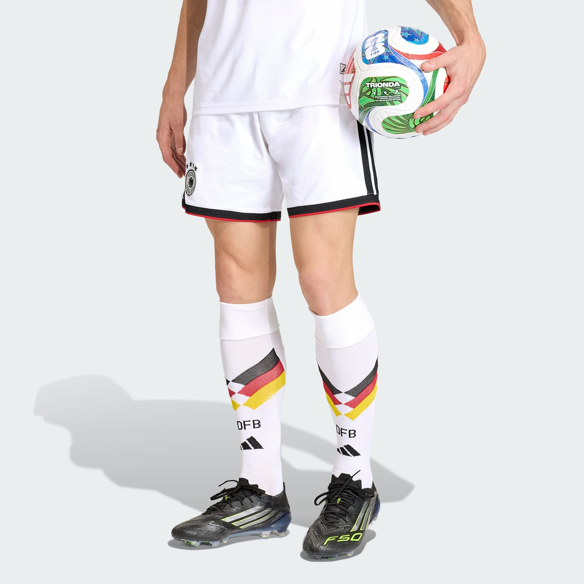 Pantaloni scurți Germania 26 Authentic pentru meciuri pe teren propriu