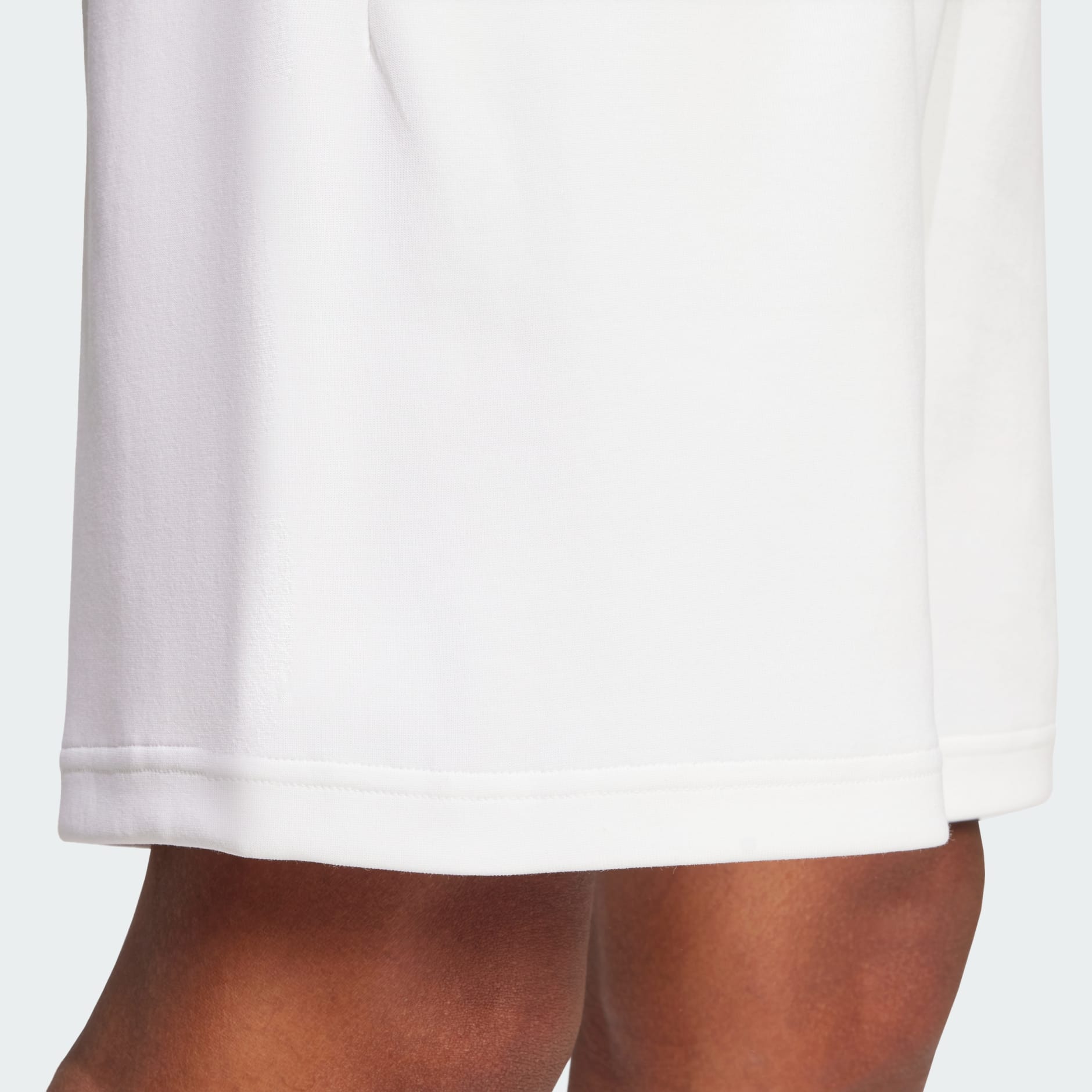 Future Icons Small Logo Shorts