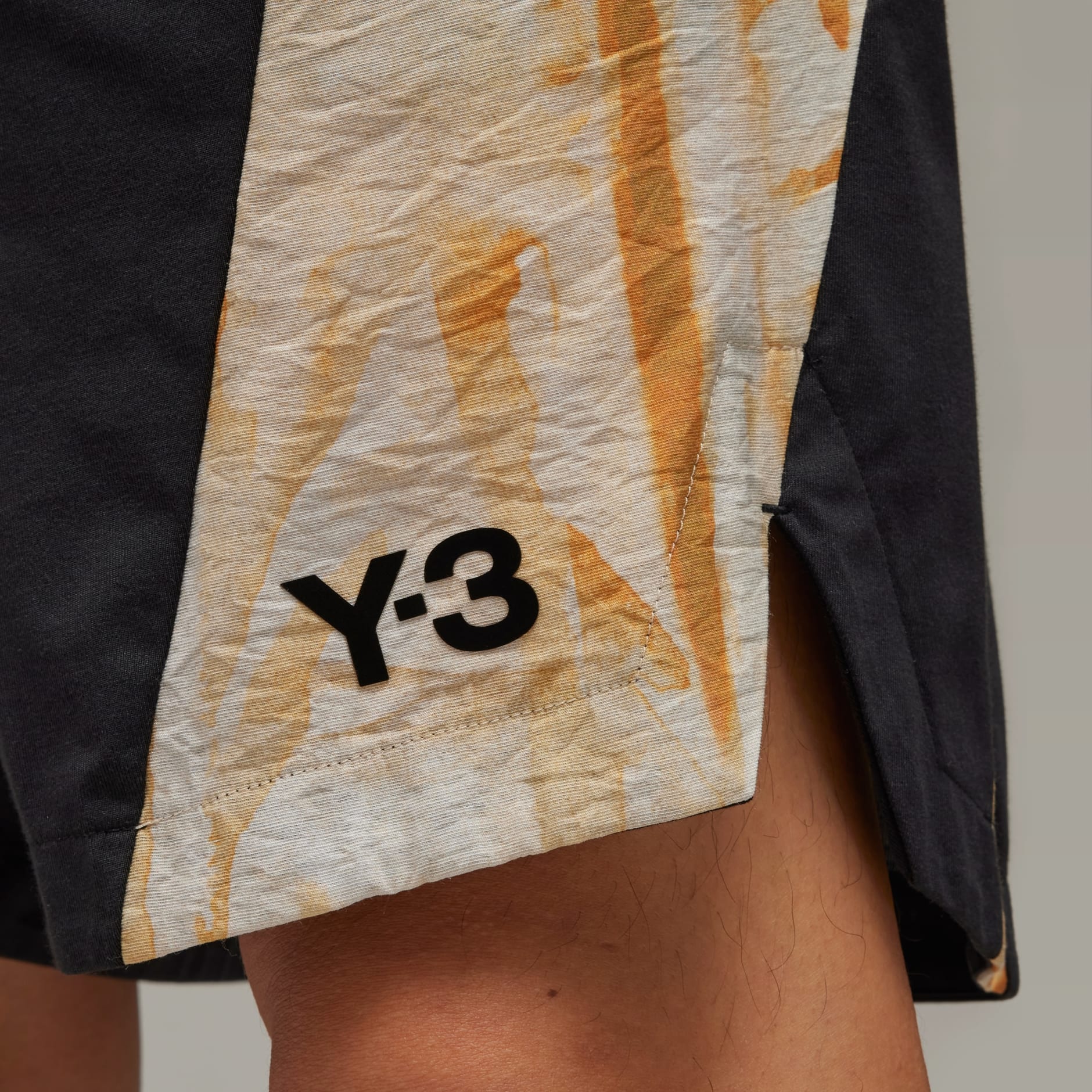 Clothing - Y-3 Rust Dye Shorts - Black | adidas South Africa