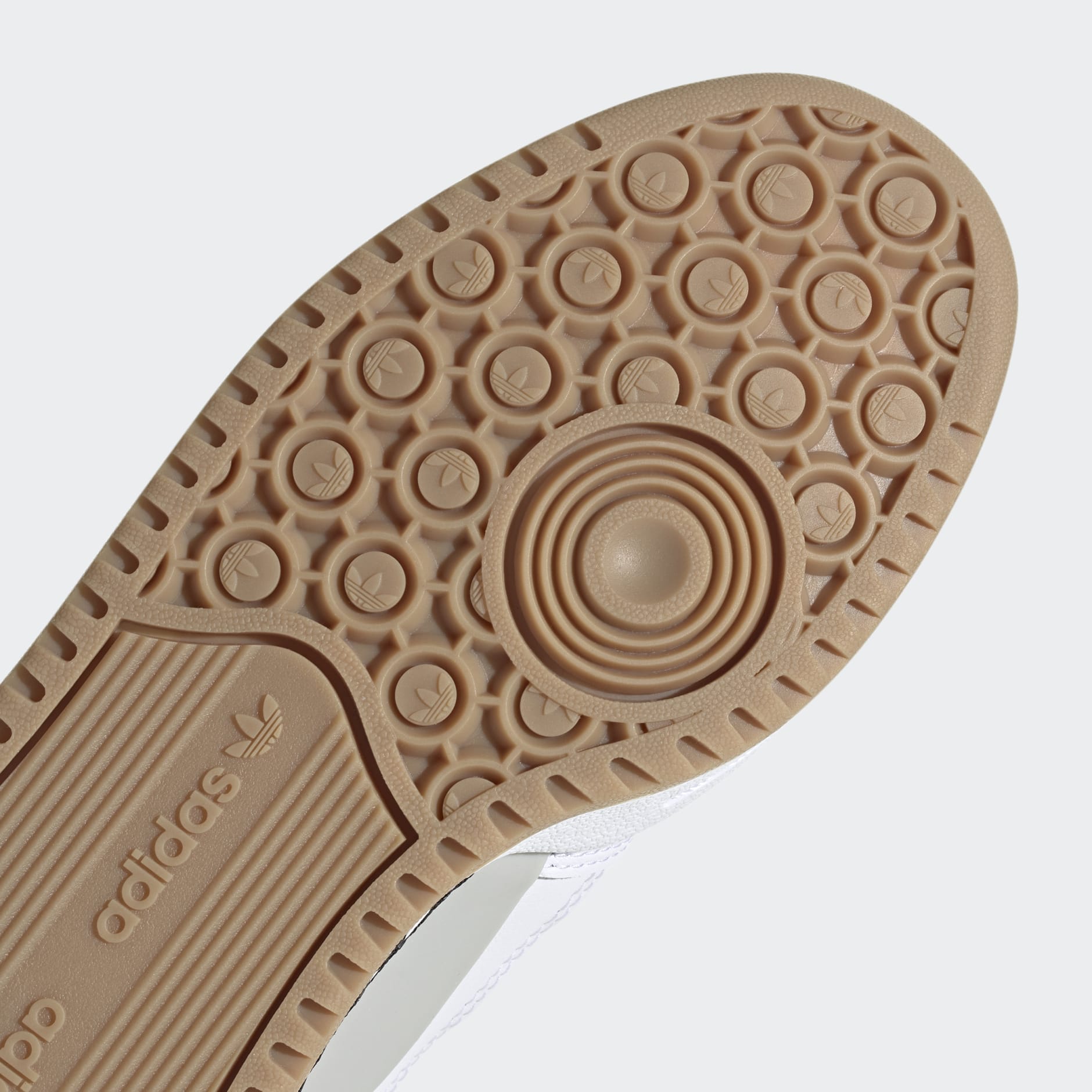 Tenis Forum Mid