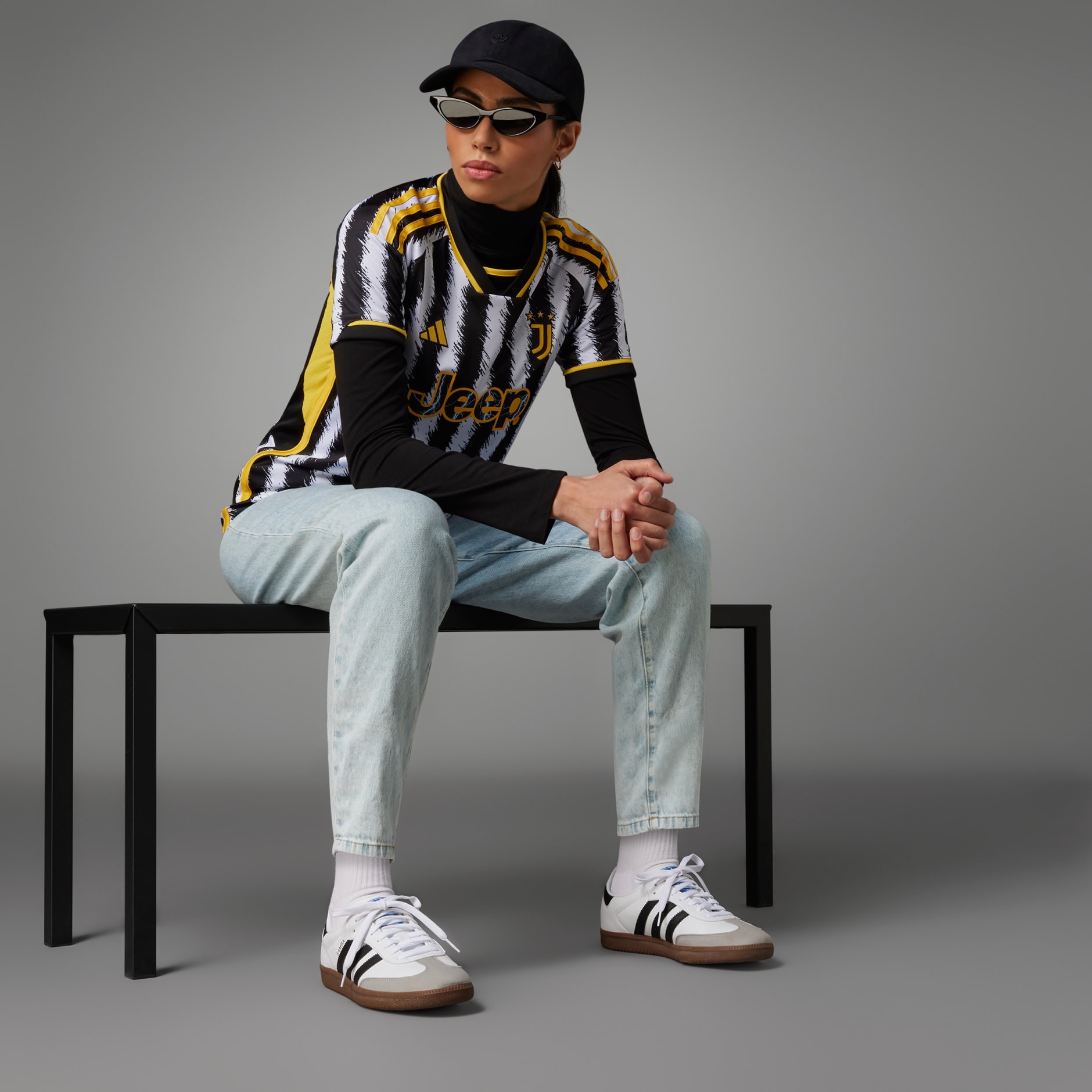 Juventus 23/24 Home Jersey
