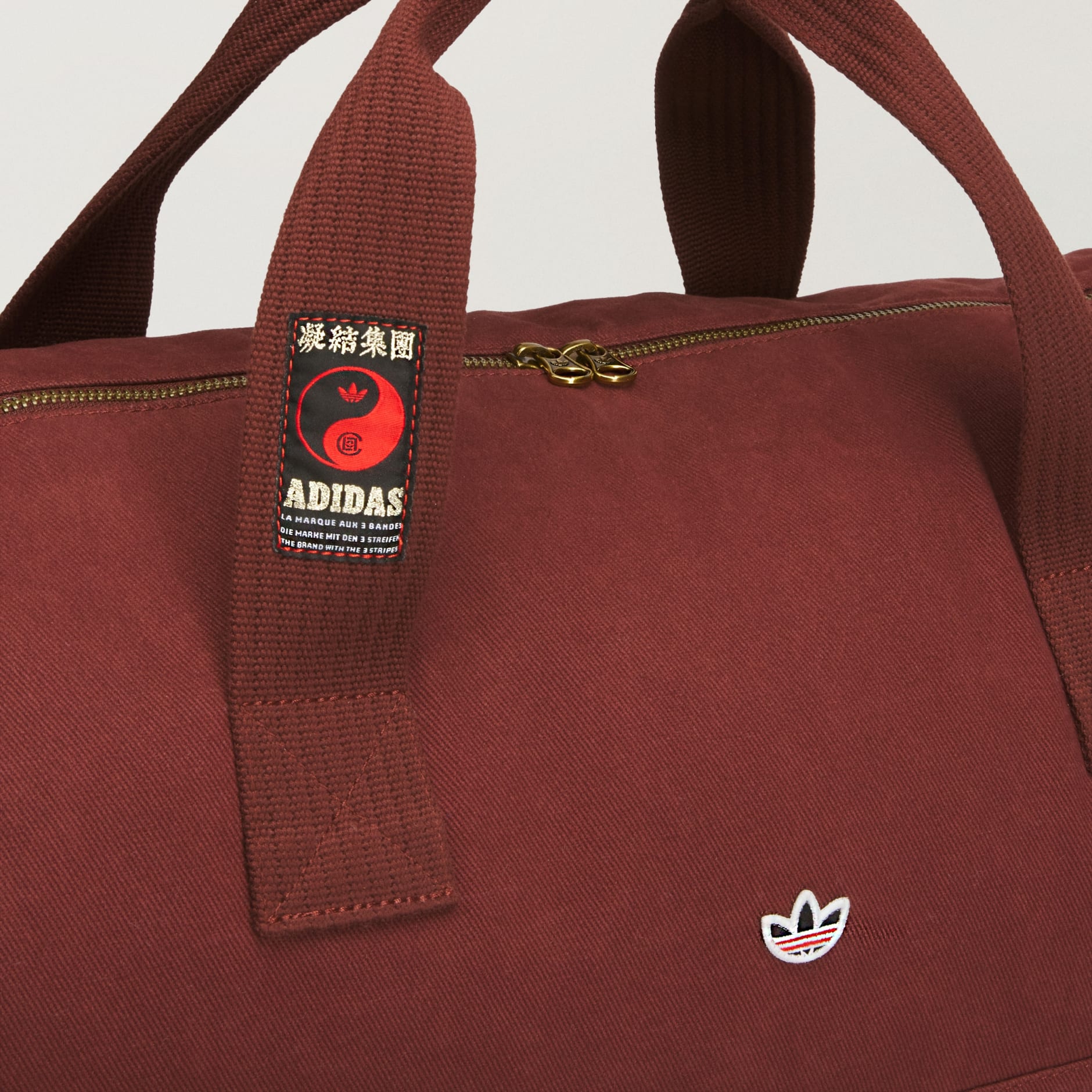 GEANTĂ CLOT BARREL BY EDISON CHEN