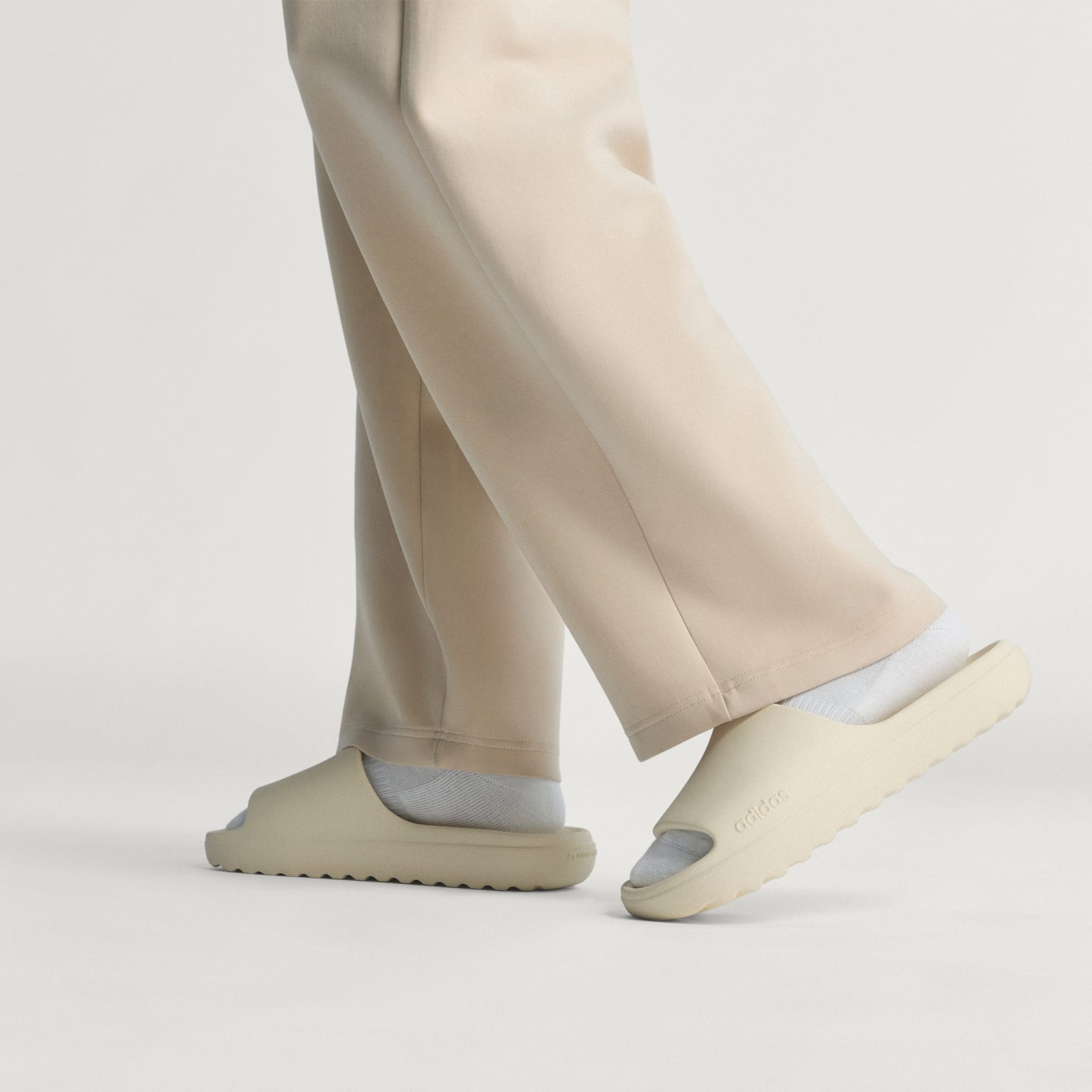 بنطال Soft Lux Straight Leg