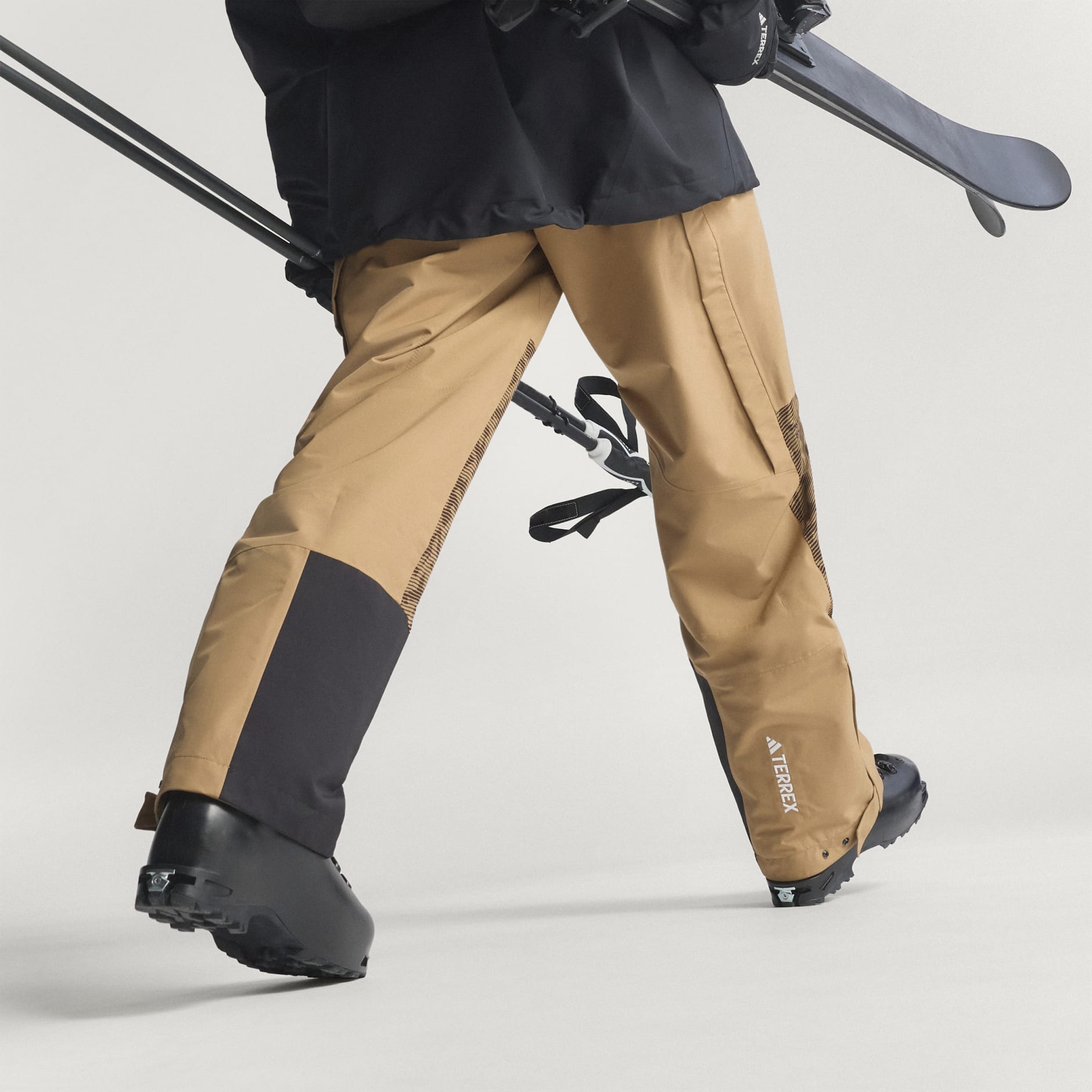 Pantaloni Terrex Xperior Hybrid PRIMEKNIT CLIMAPROOF+