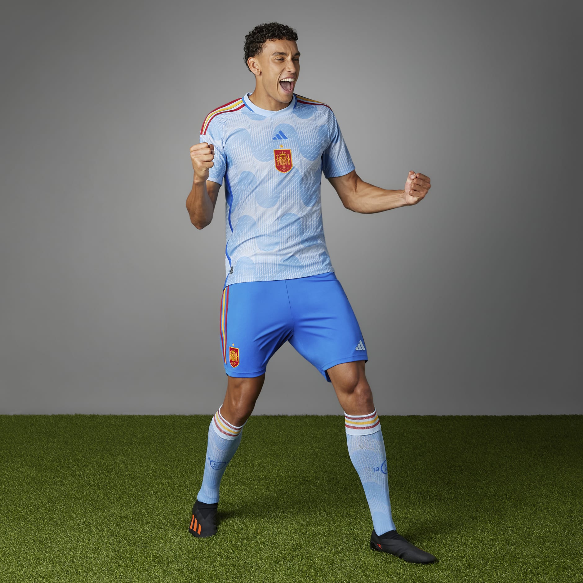 adidas SPAIN 22 HOME AUTHENTIC JERSEY