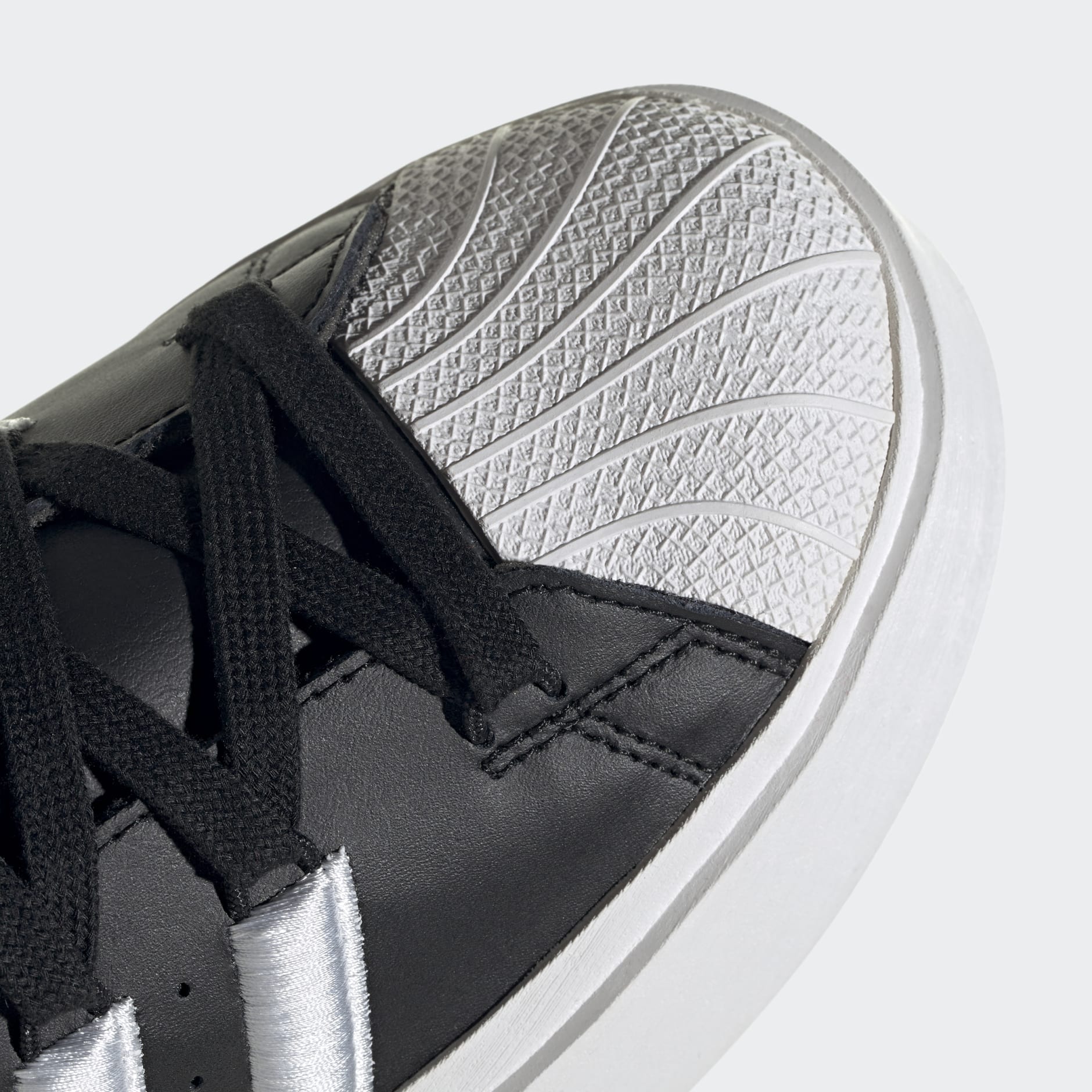 Adidas superstar shop negras con plataforma