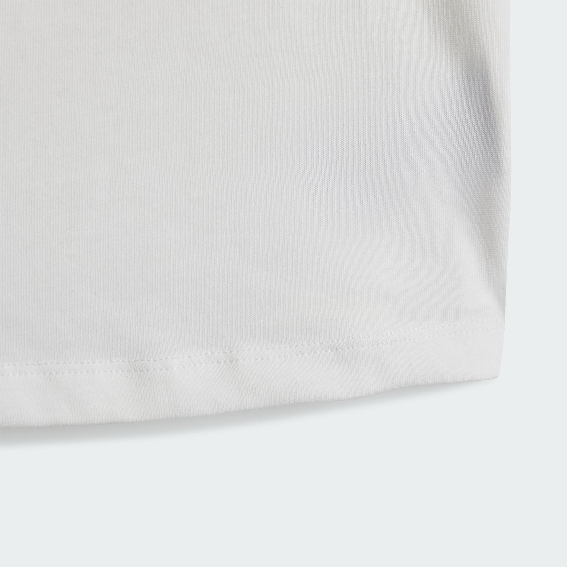 Set cu pantaloni scurți și tricou pentru copii