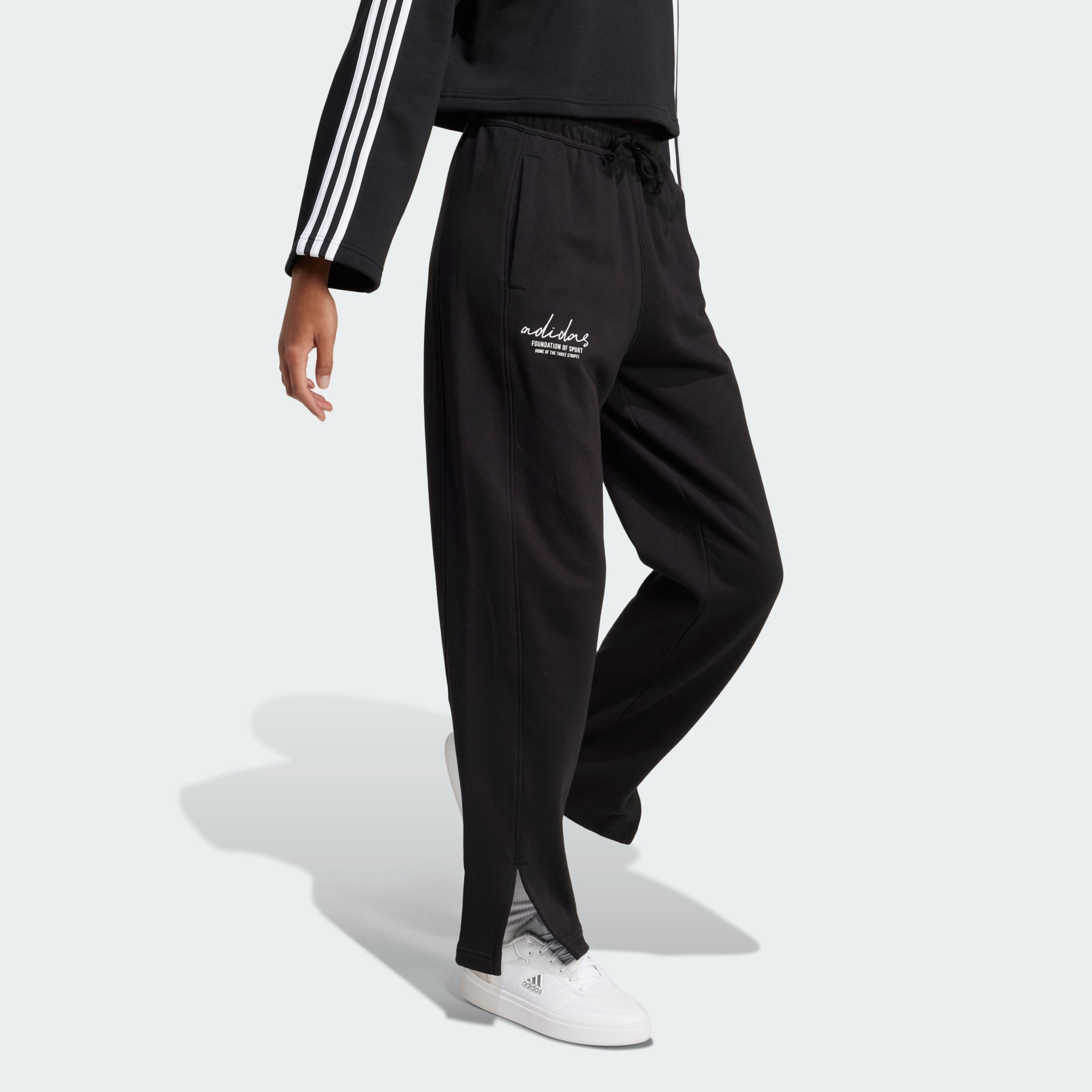 Signature Graphic Embroidery French Terry Straight Leg Pants