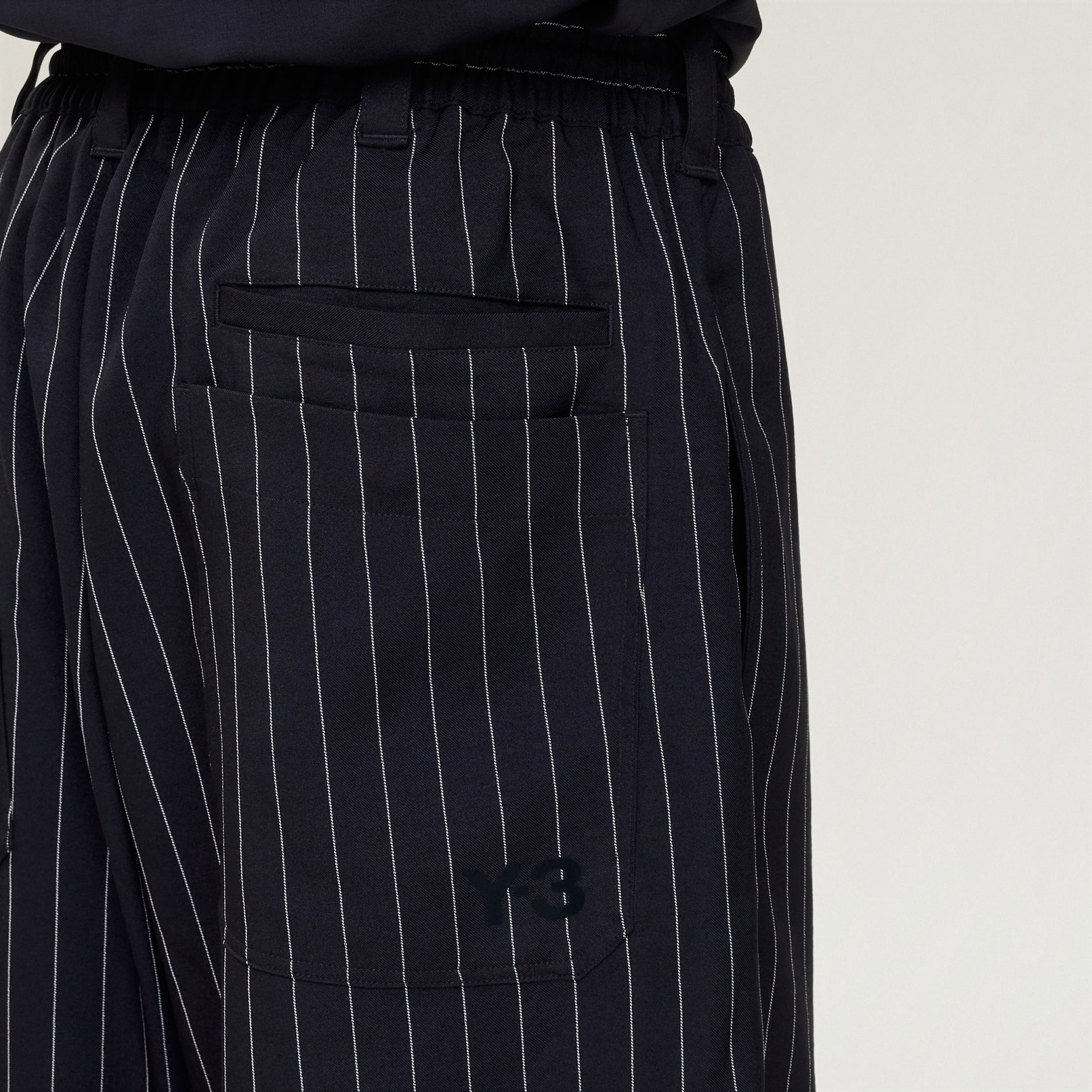 PANTALONI SCURȚI Y-3 PINSTRIPE SPORT UNIFORM