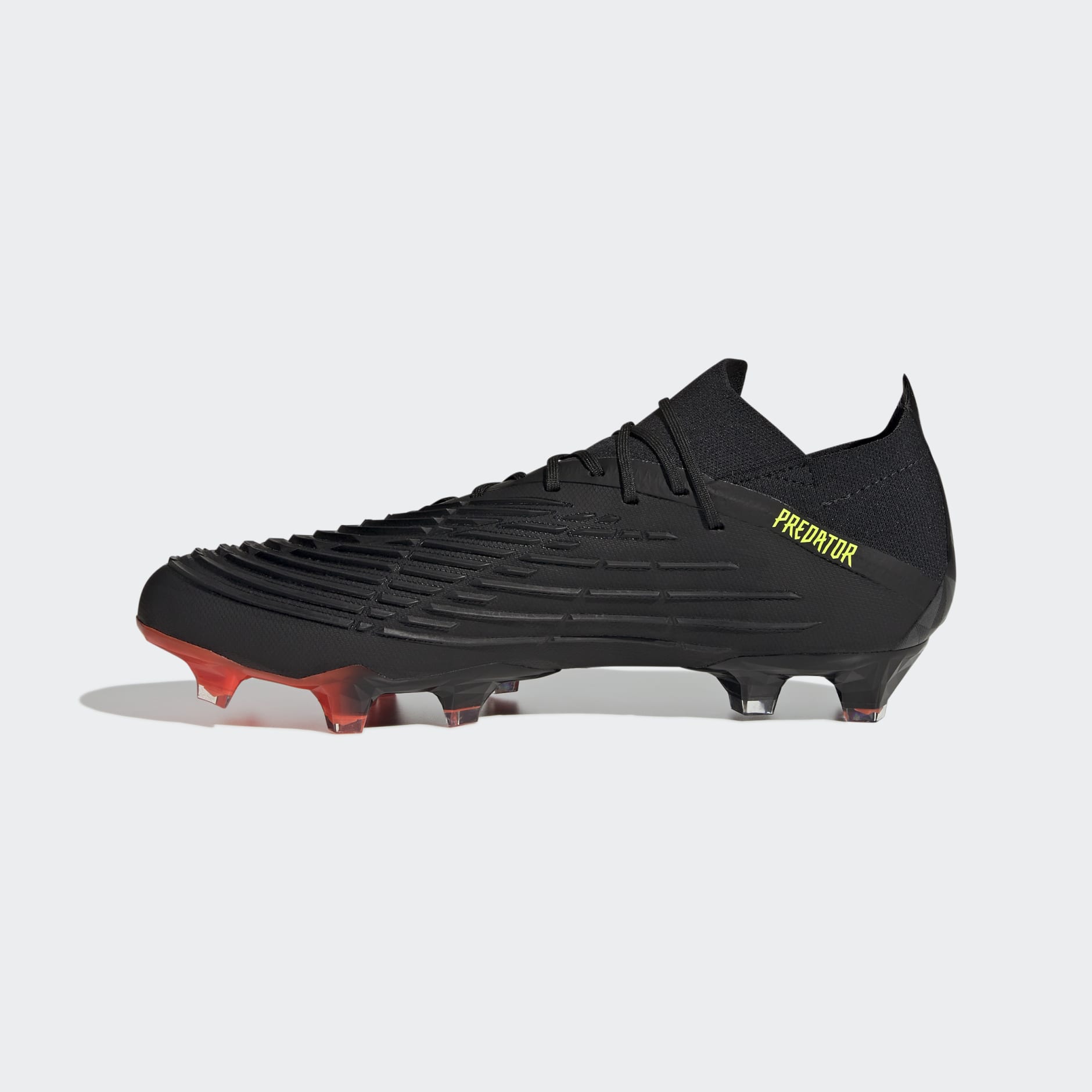 Predator Edge.1 Low Firm Ground Boots