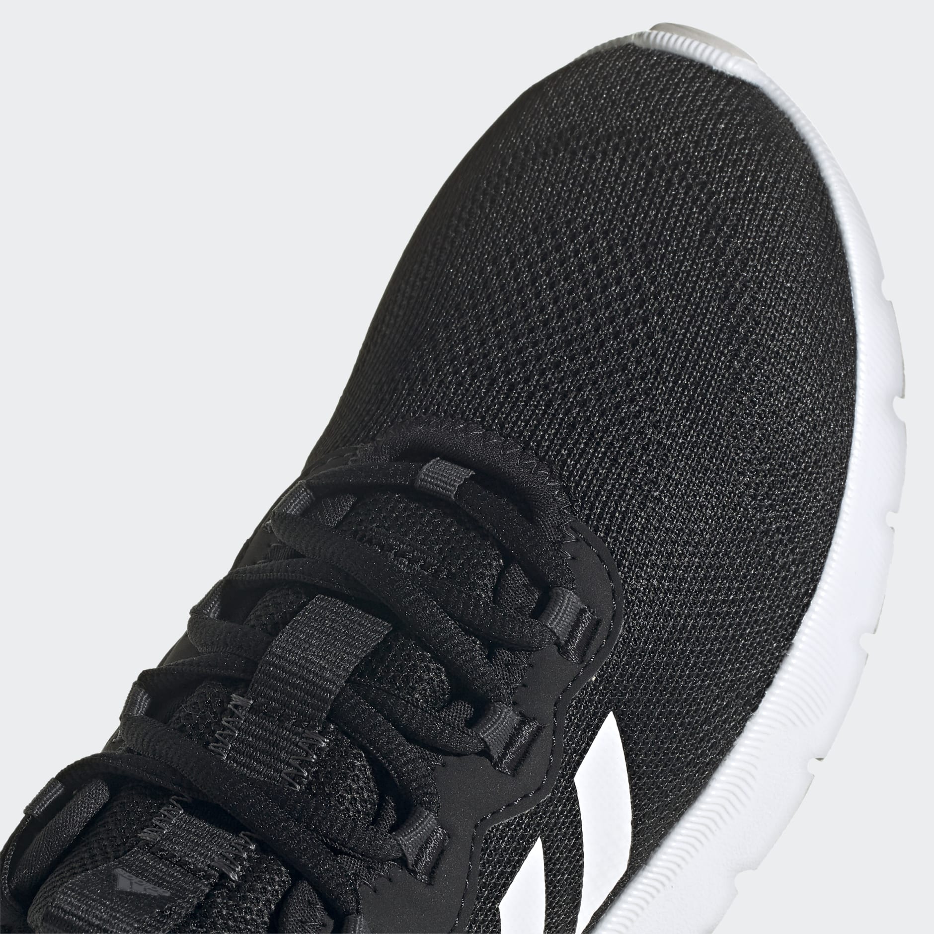Nario Move Shoes