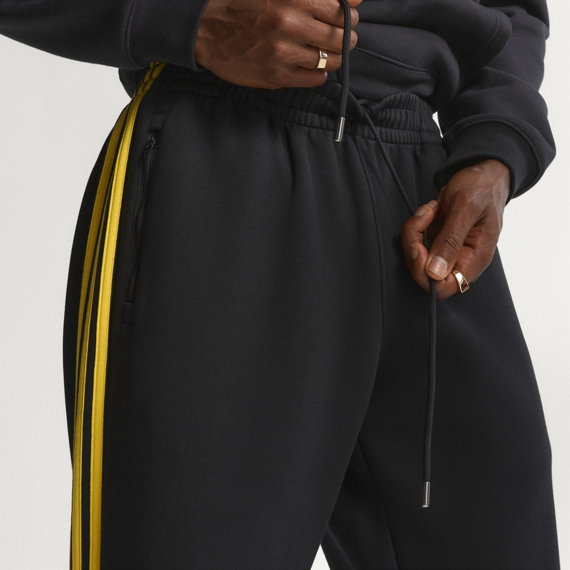 PANTALONI DE TRENING CLASSIC TIPPED STRIPES