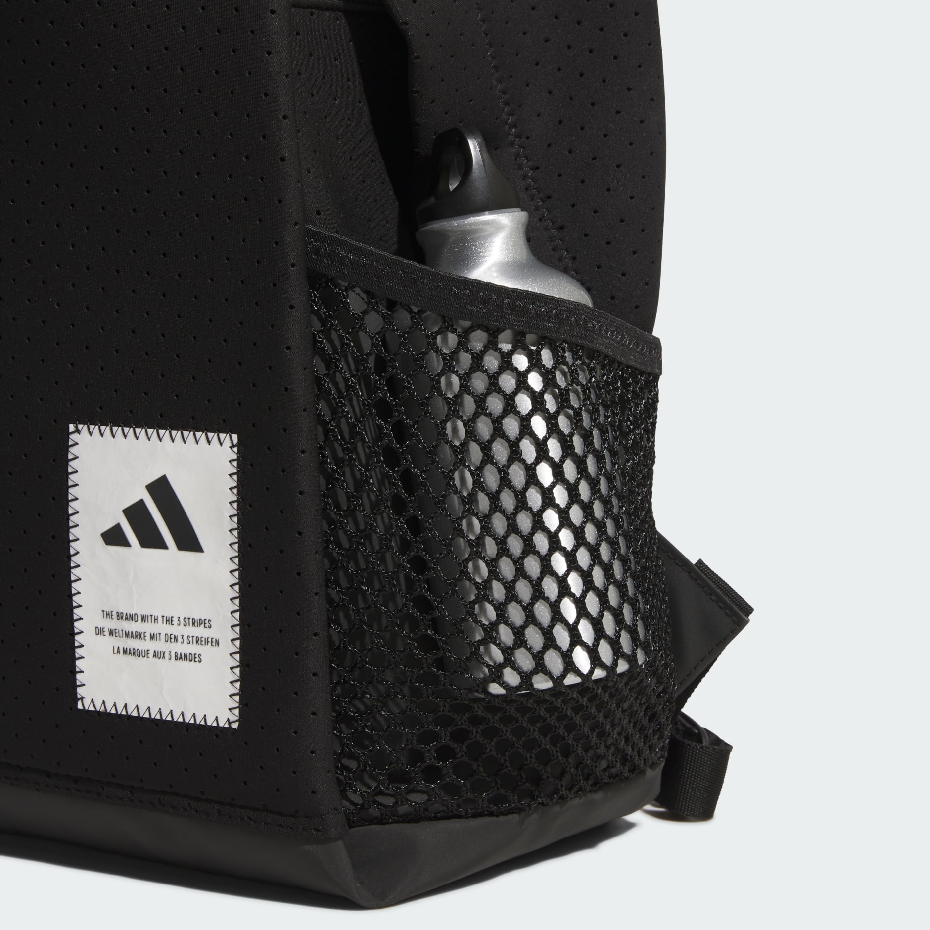 MUST HAVES BACKPACK SEASONAL