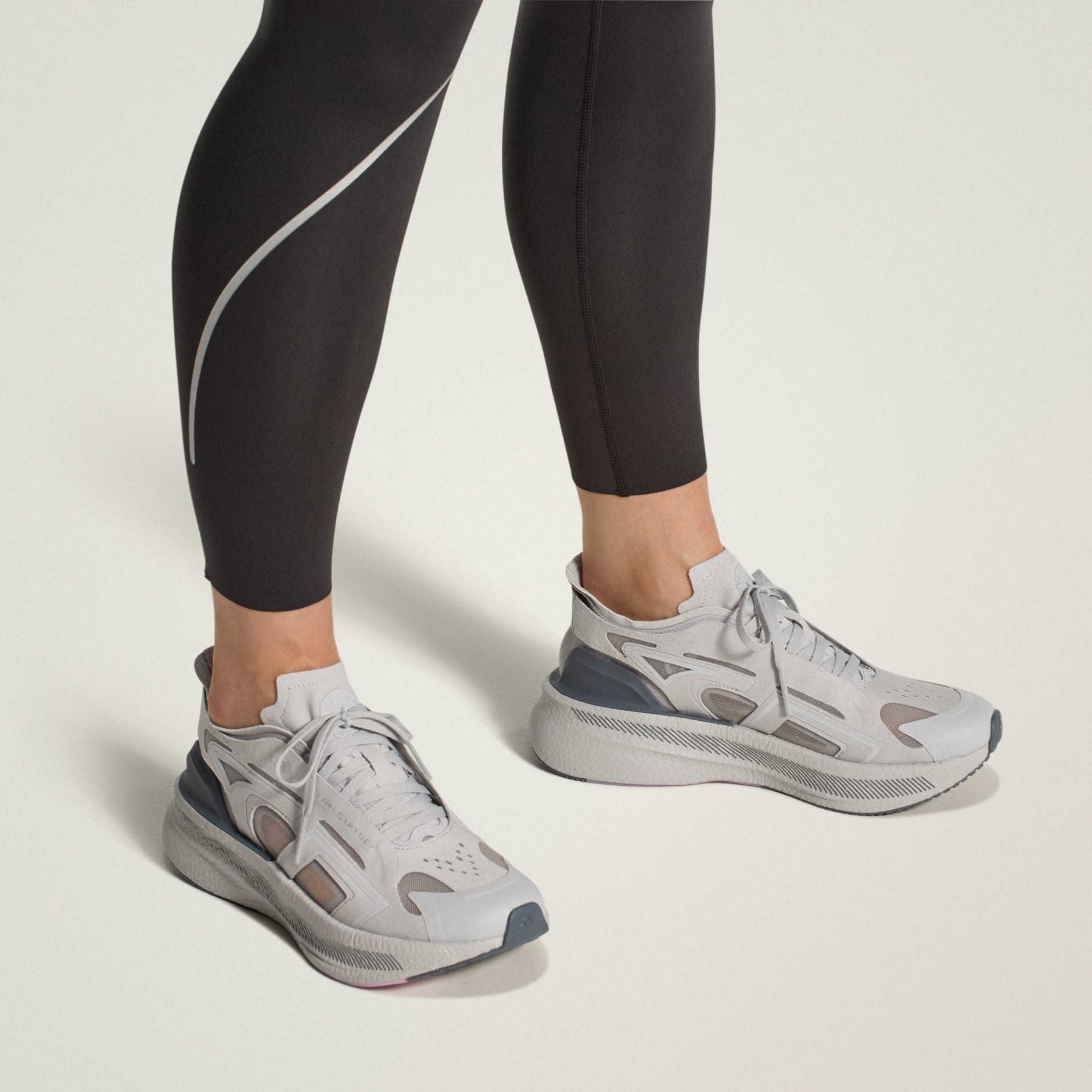 Pantofi adidas by Stella McCartney Ultraboost 5