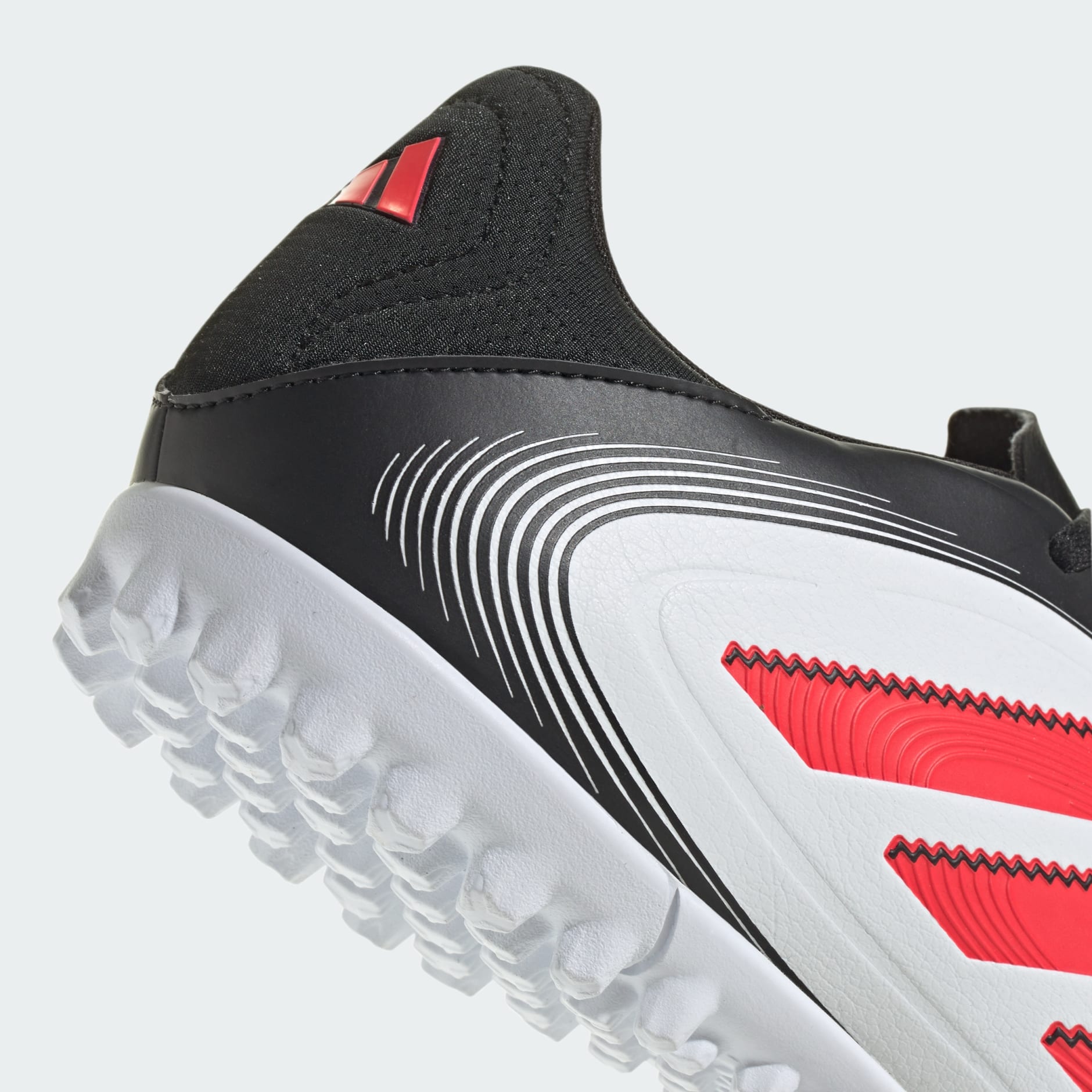 Copa Pure 3 Club 草披場足球球靴