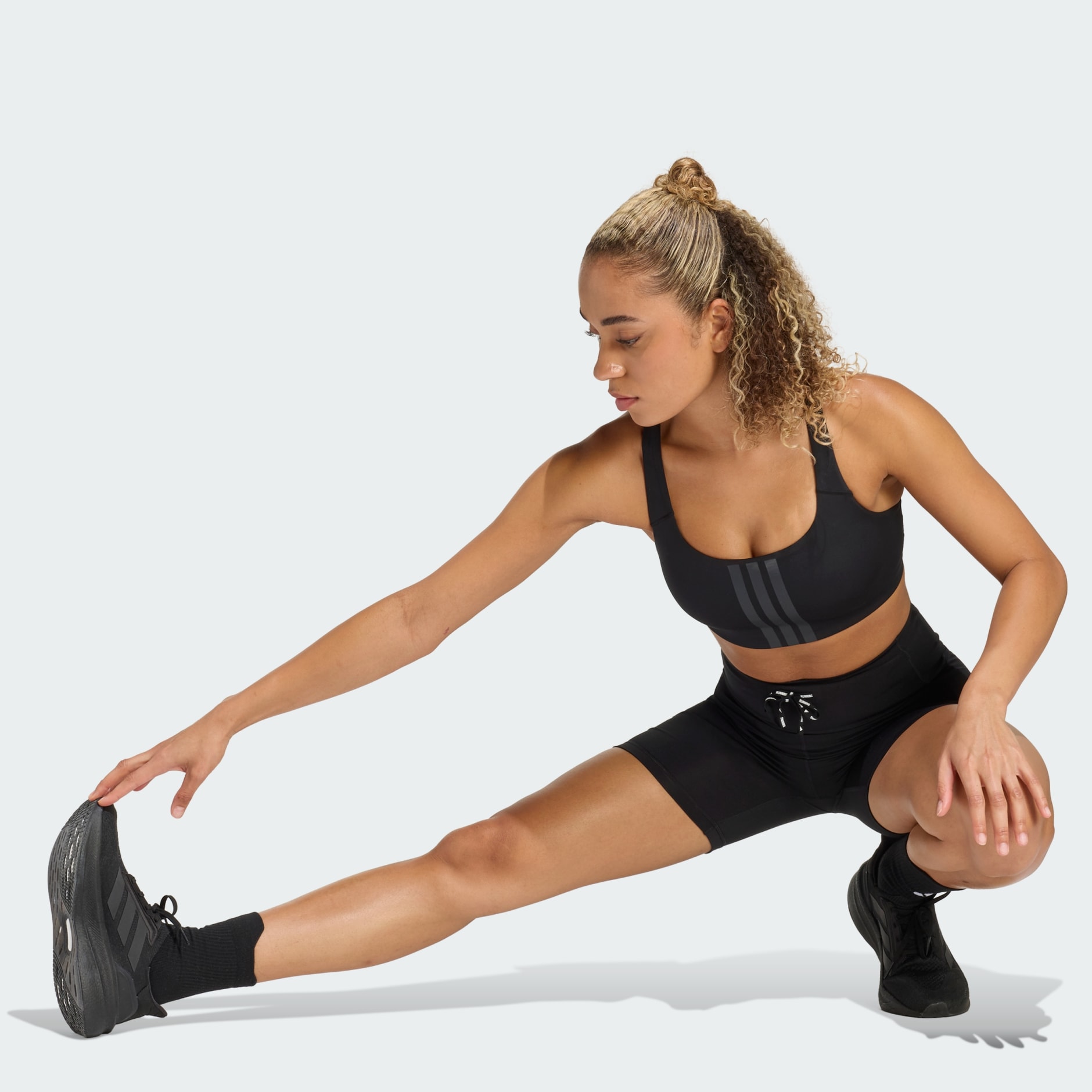 Run Essentials Short Leggings