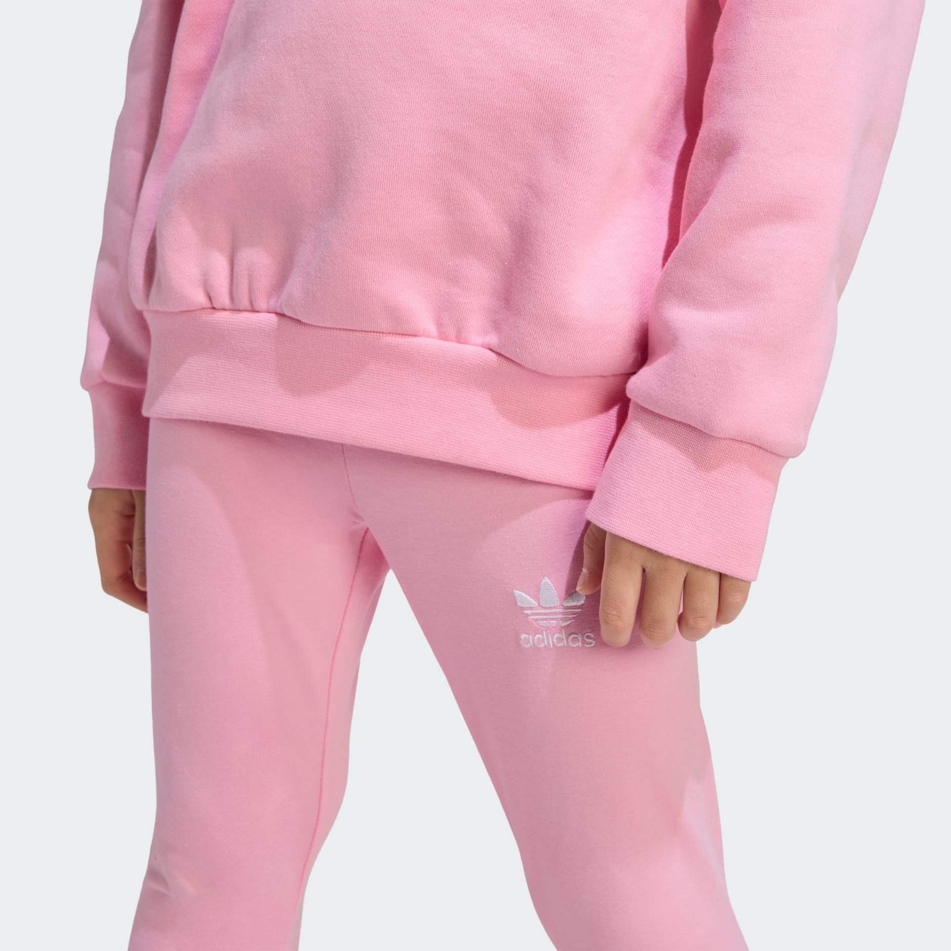 KOMPLET MAJICE I TAJICA PREDIMENZIONIRANOG KROJA