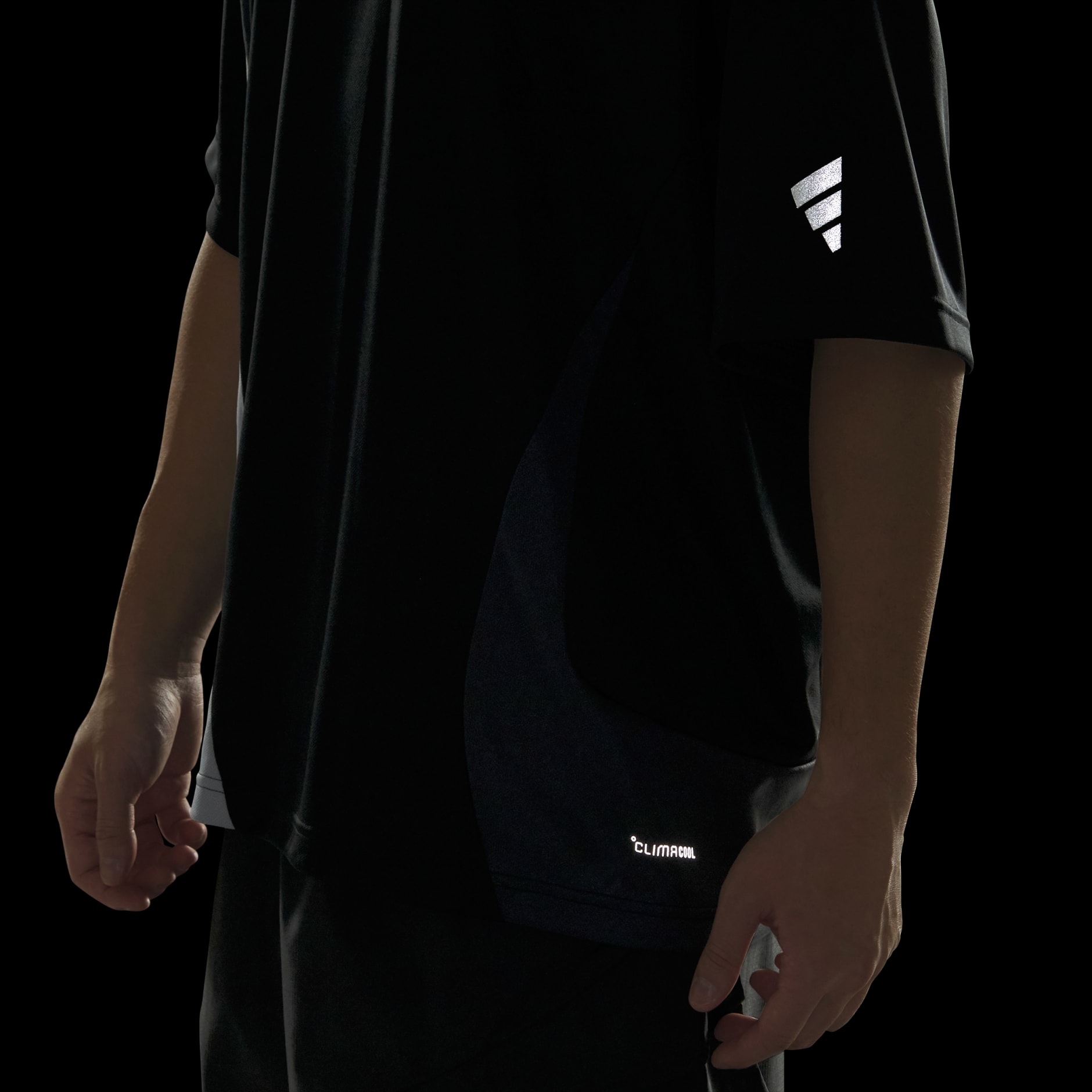 Future Style 短袖 T 恤