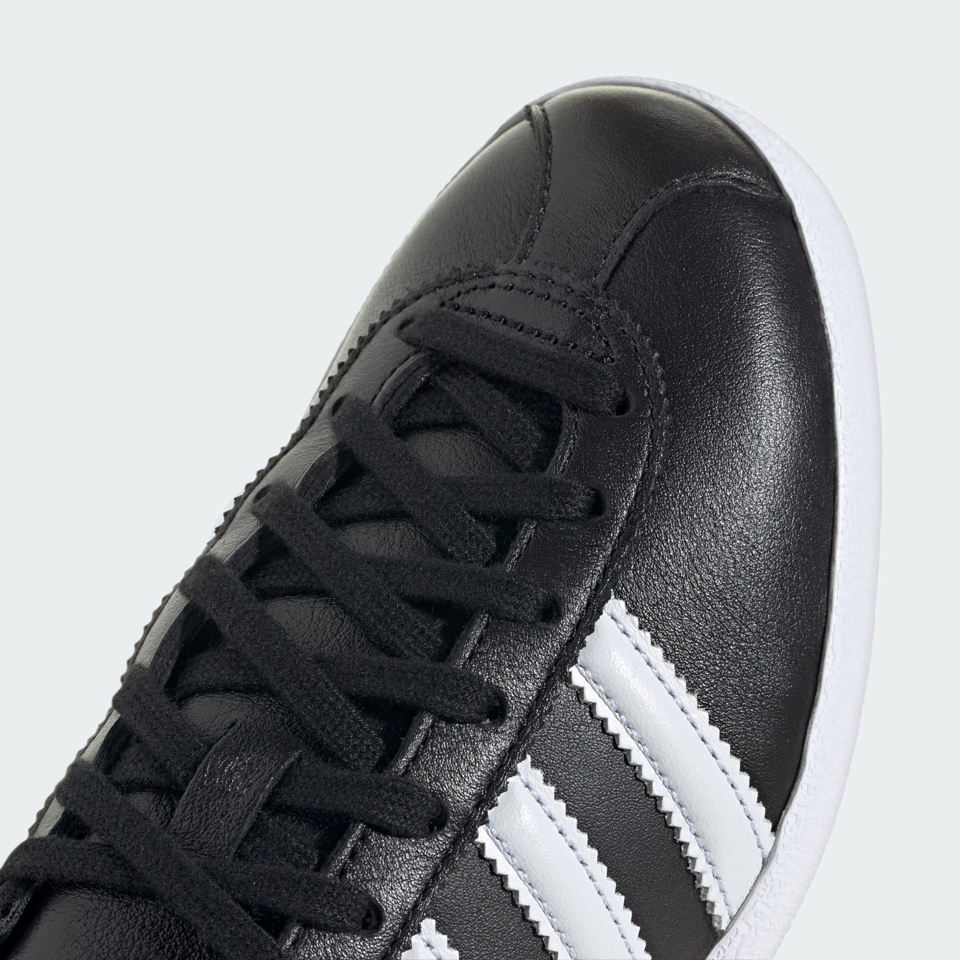 حذاء Adidas Blanc