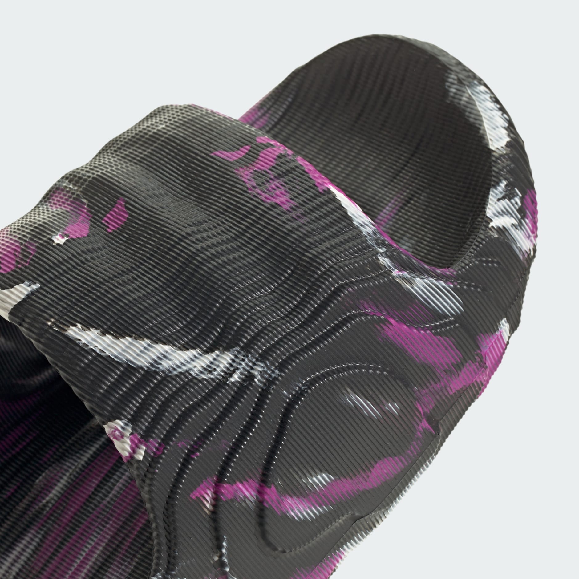 ADILETTE 22