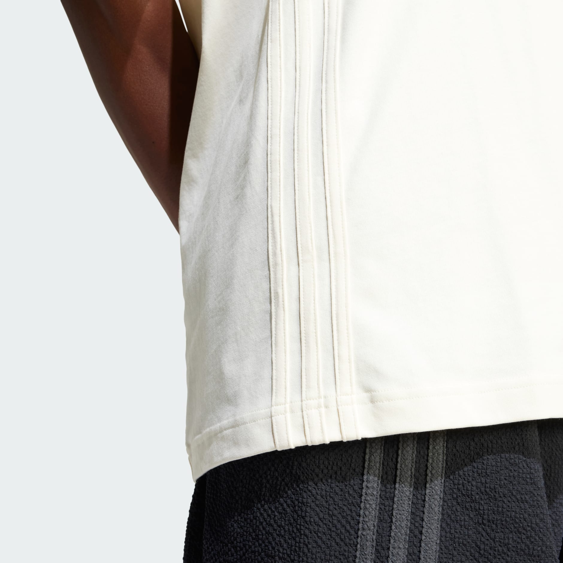 Tricou cu 3 dungi frontale