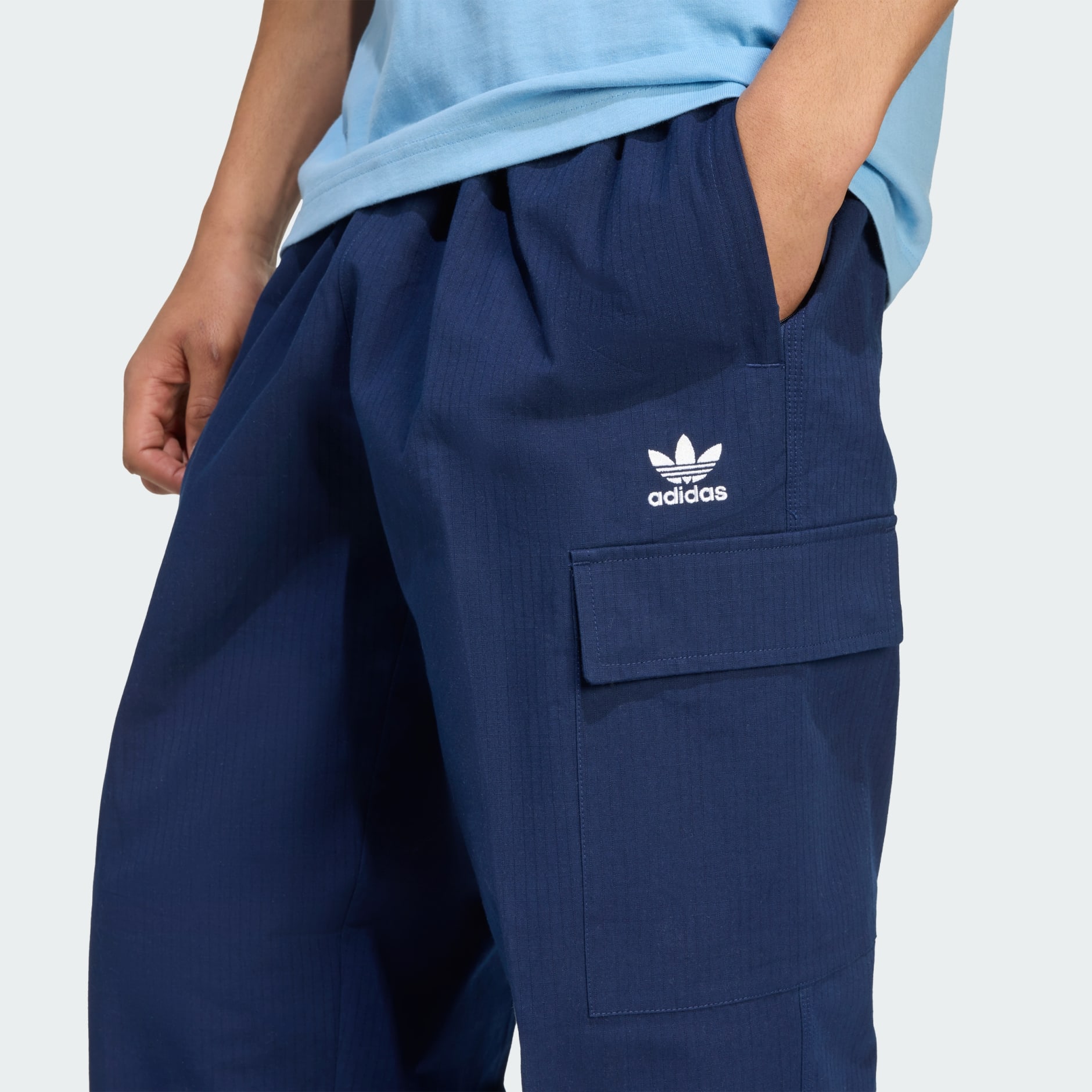 Pantaloni Trefoil Essentials din material țesut