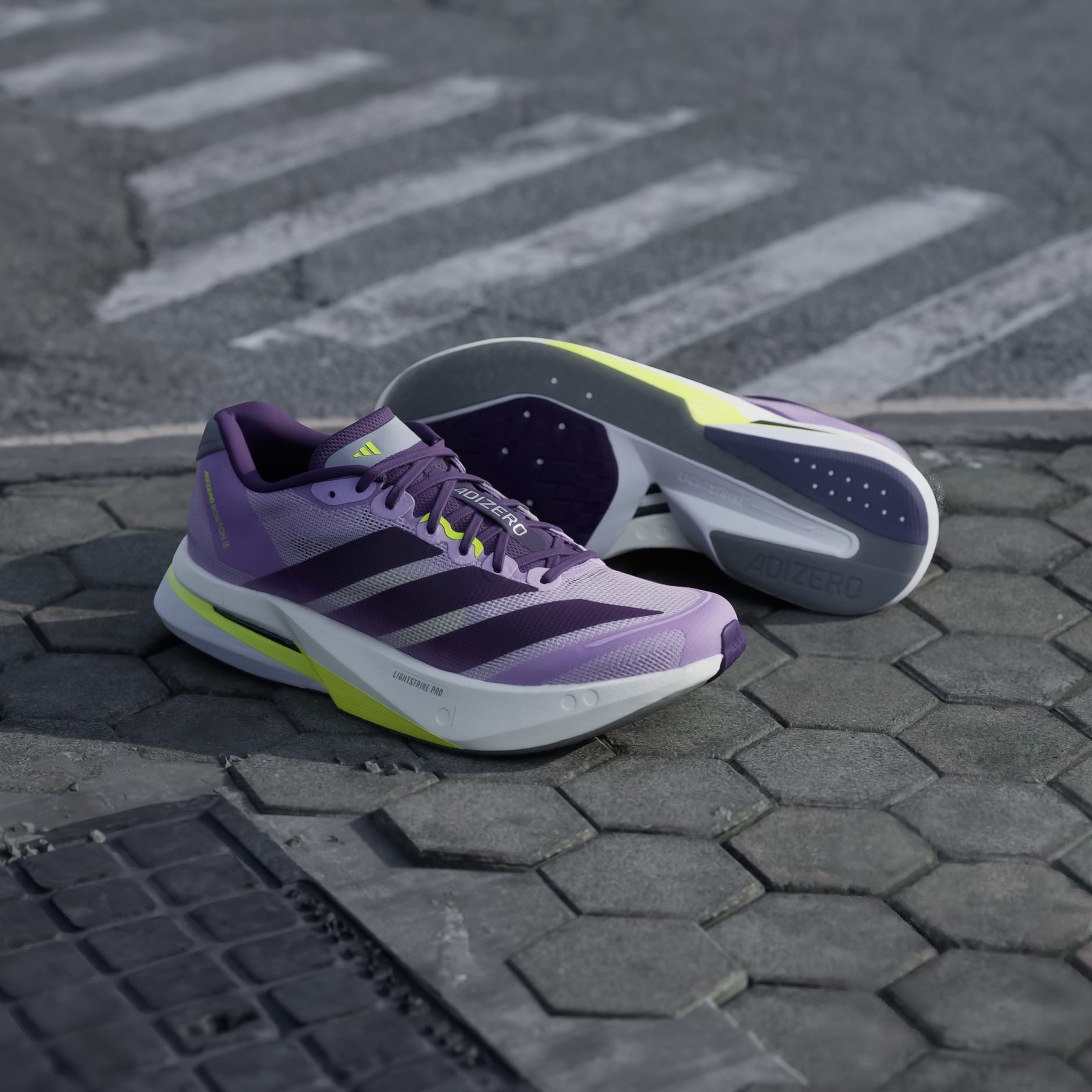 Pantofi Adizero Boston 13