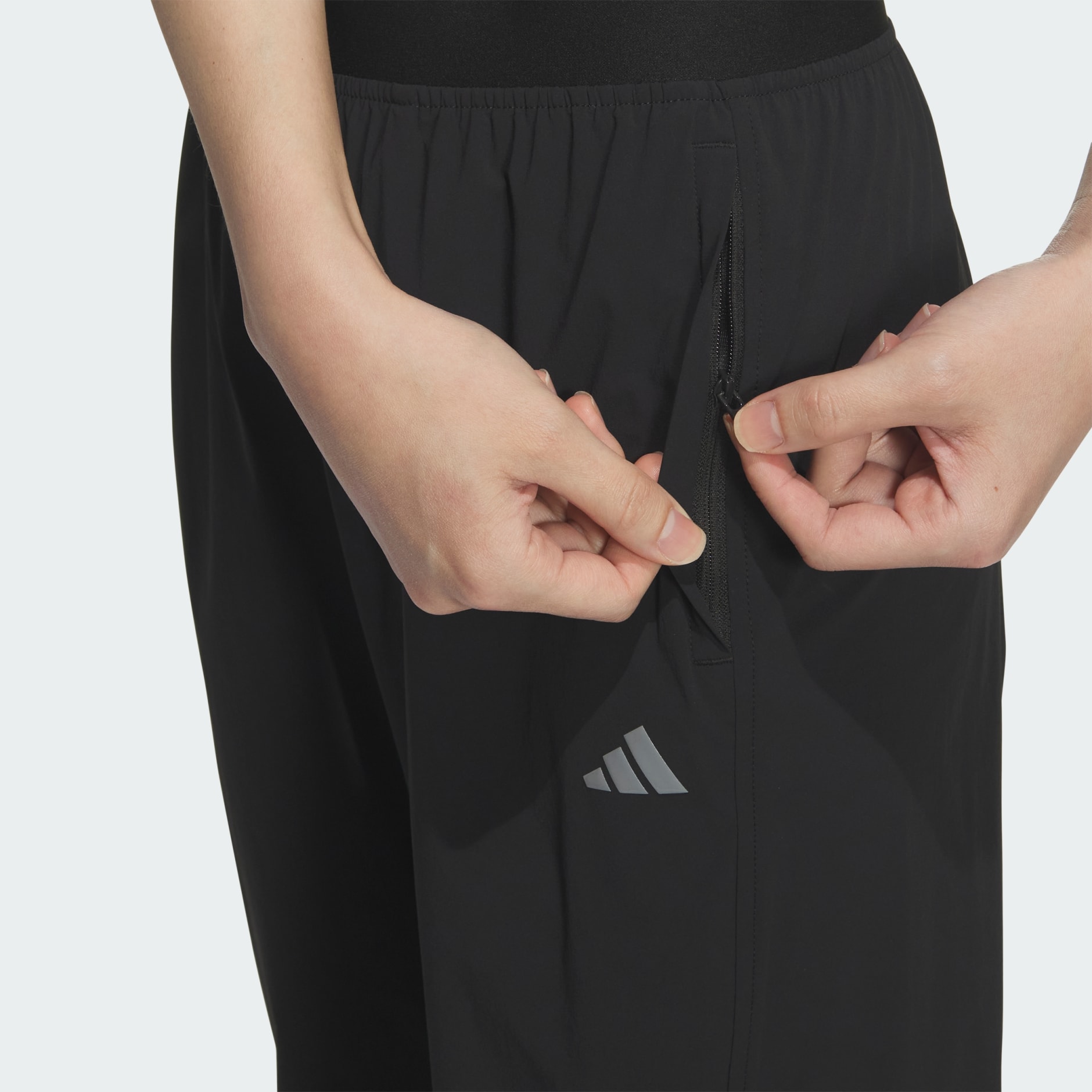 PANTALONI ȚESUȚI CU CRACI EVAZAȚI