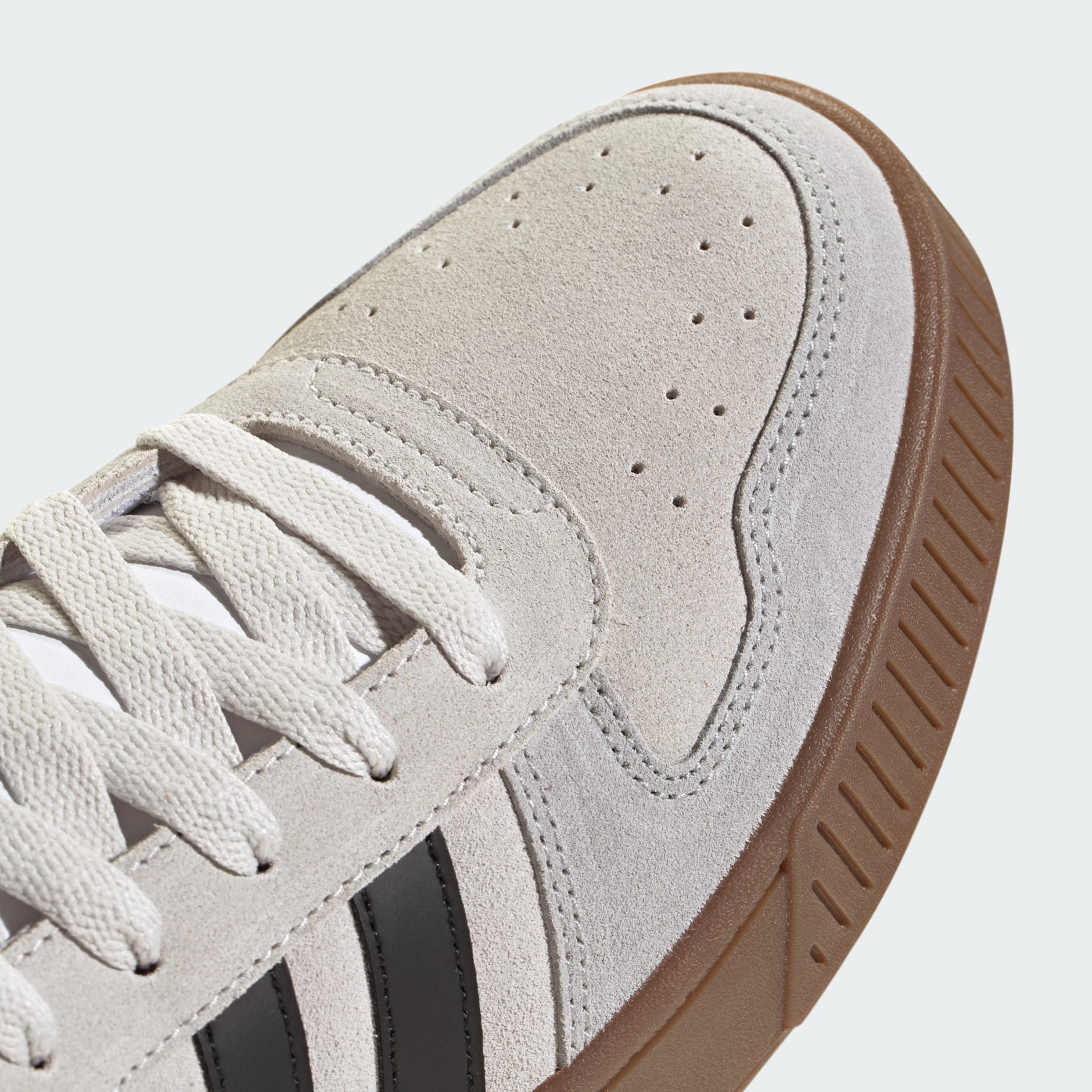 D-Pad 經典籃球鞋