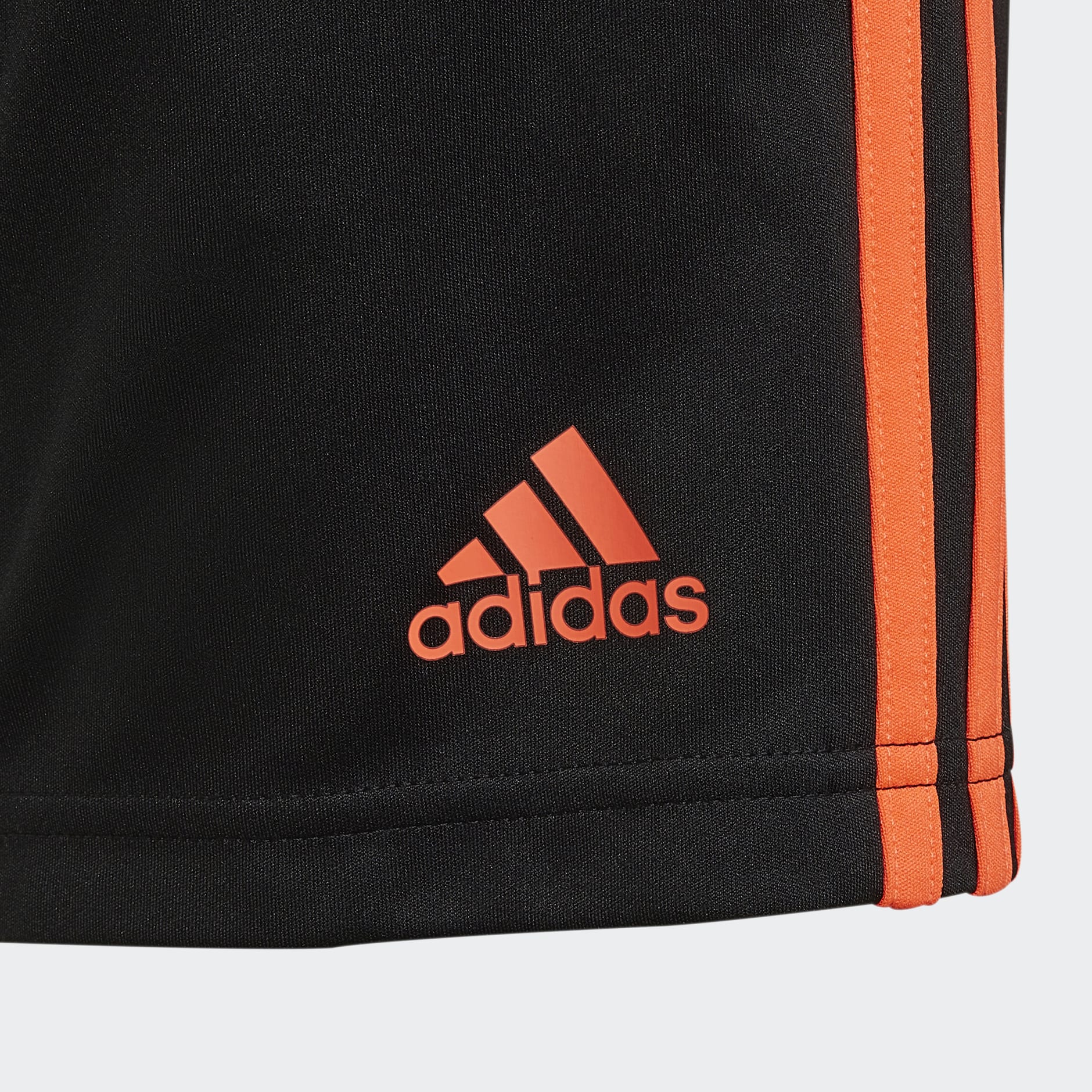 Tiro Essentials Shorts