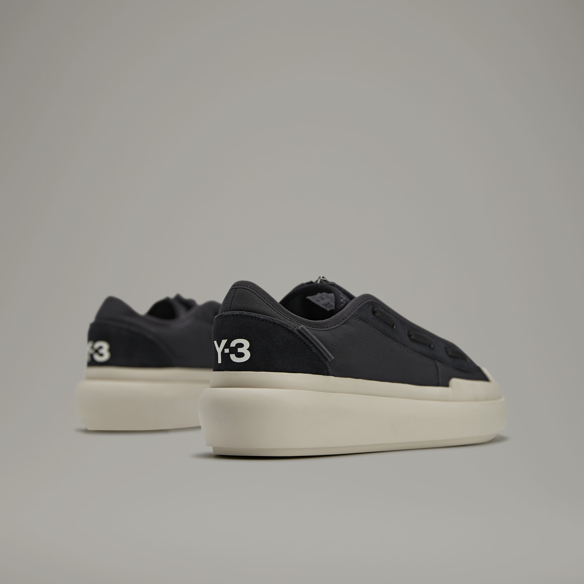 Y-3 Ajatu Court Low Shoes