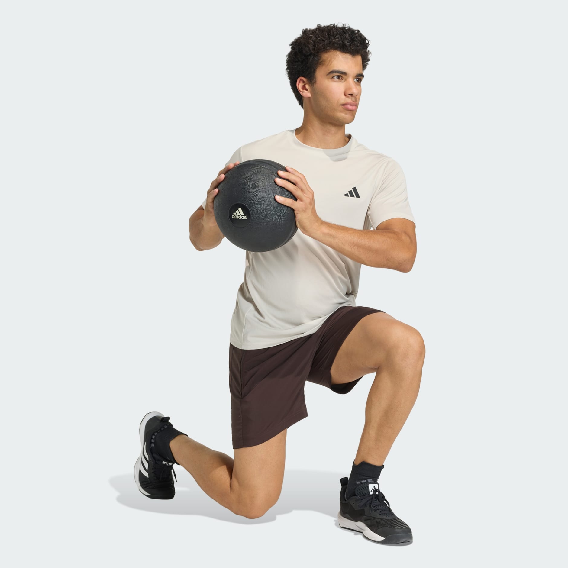 WORKOUT ESSENTIALS BASE WOVEN SHORT