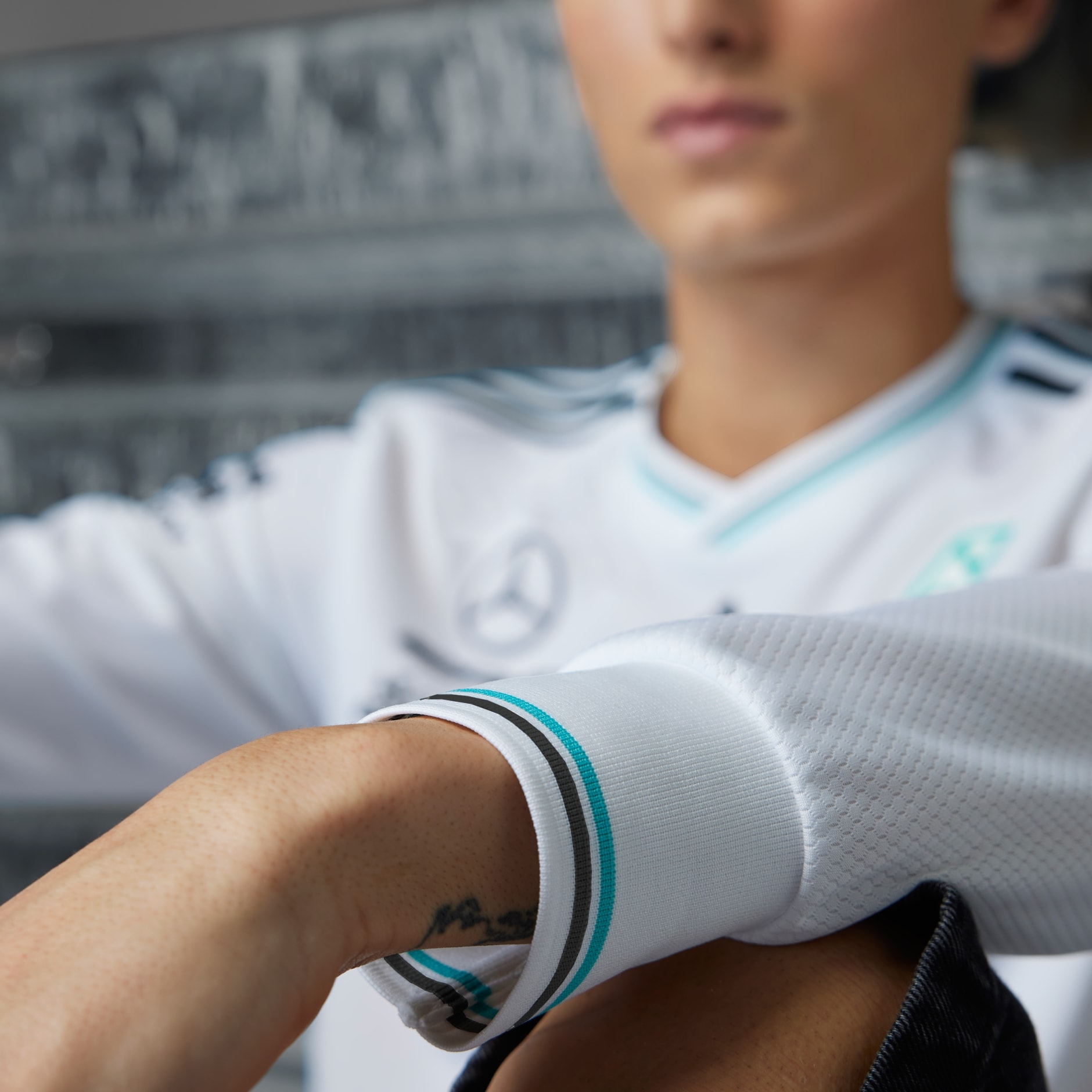 MERCEDES - AMG PETRONAS FORMULA ONE TEAM DRIVER JERSEY AUTHENTIC LONG SLEEVE