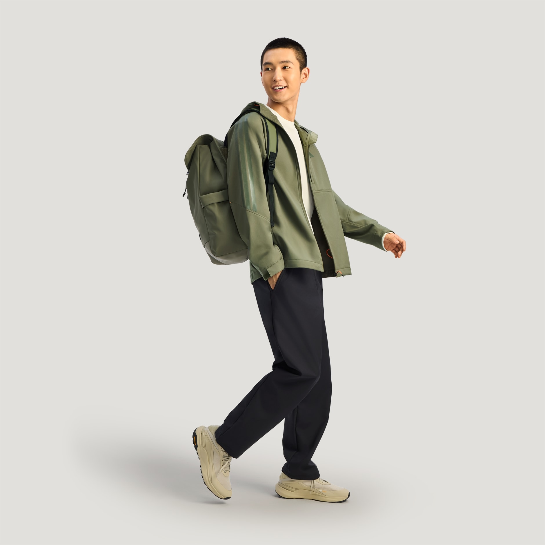 UNISEX URBAN SPORTS SLEEK BACKPACK