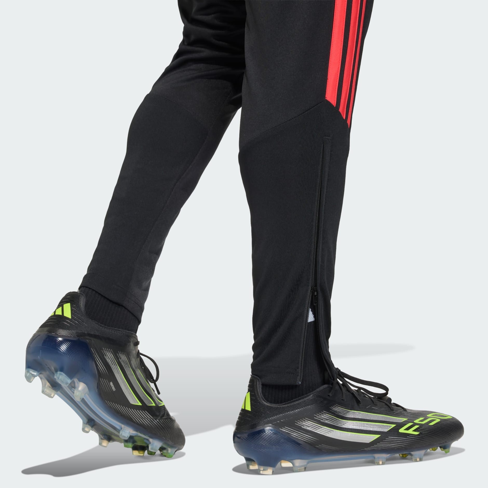 Hlače uskog kroja Tiro 26 League Training