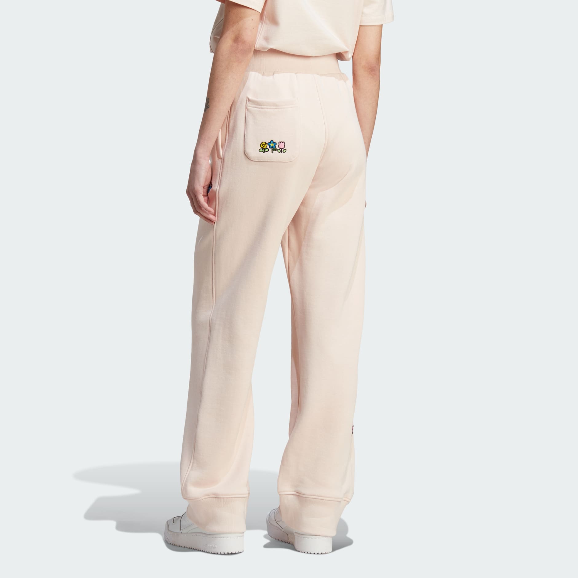 Jogger Pants adidas Originals Adicolor Classics 3-Stripes Joggers Pink |  Queens