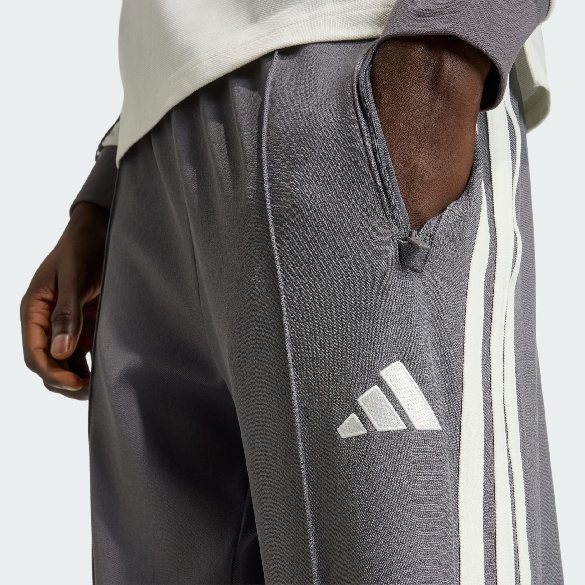 PANTALONI DE TRENING MERCEDES - AMG PETRONAS FORMULA 1 TEAM SILVER ARROWS ICON, PENTRU BĂRBAȚI