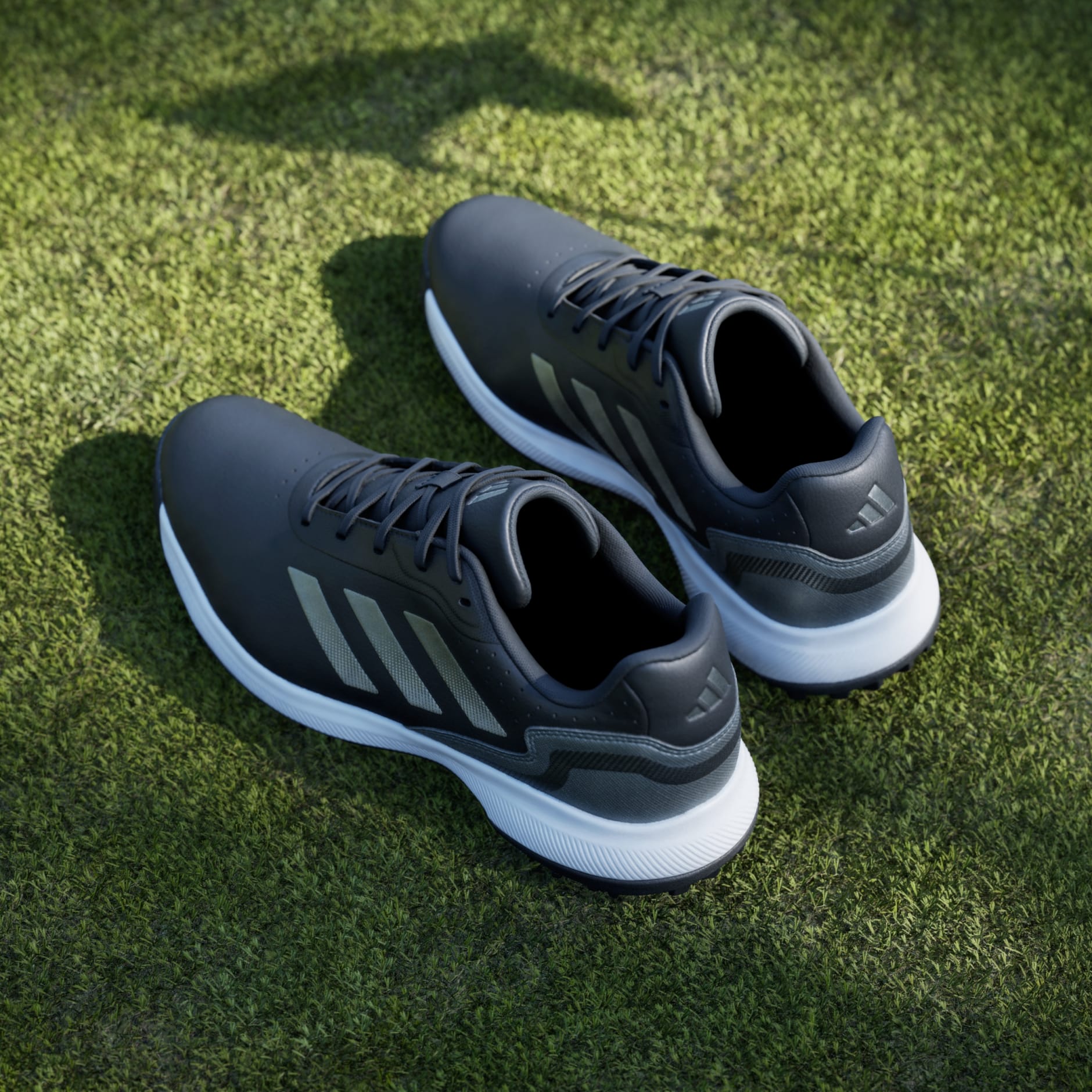 Traxion Response Golf Shoes